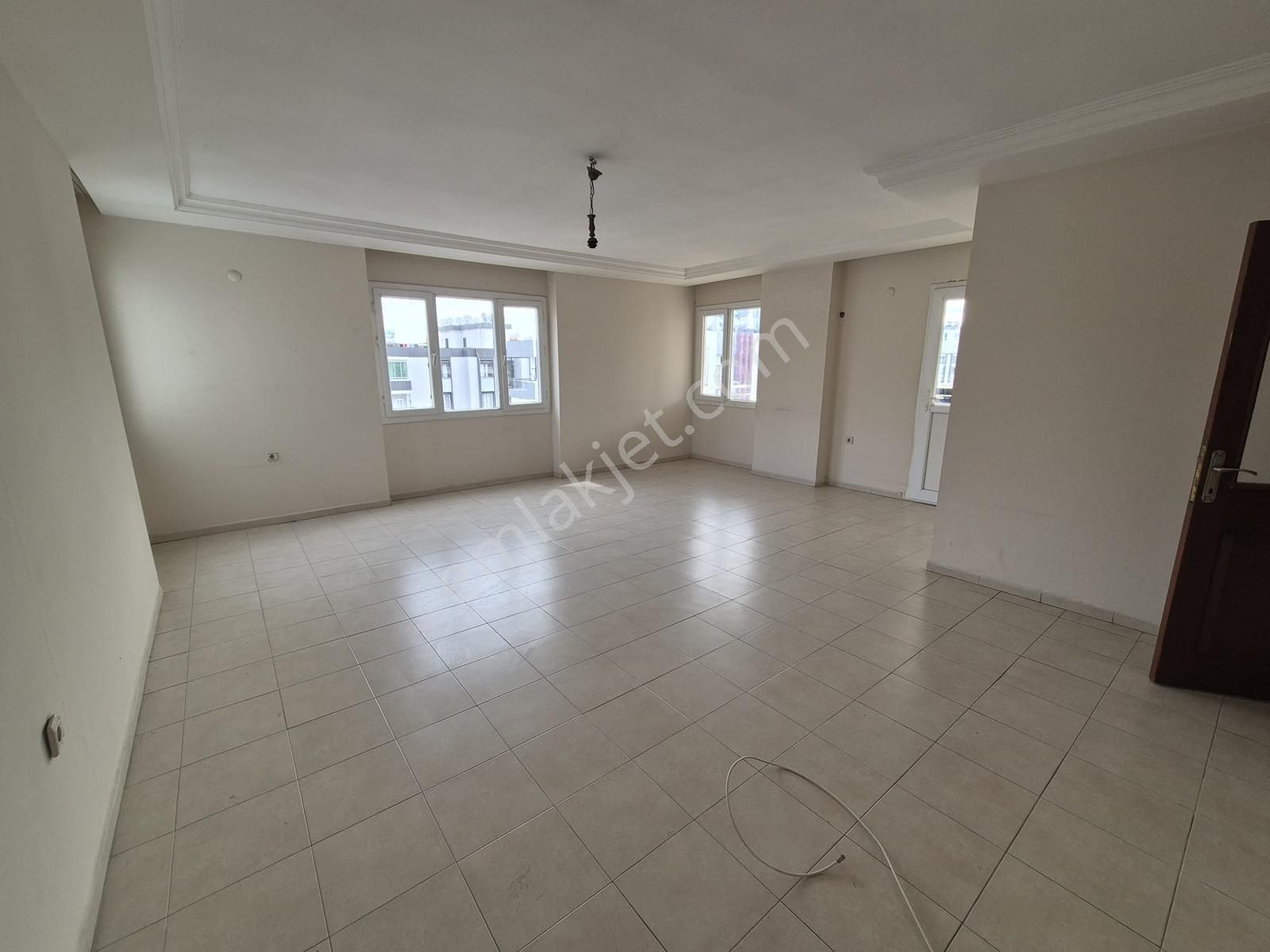 Mavi Bulvar Metro Yolu İkizerköprüsünün Yanında Kiralık Daire - Görsel 2