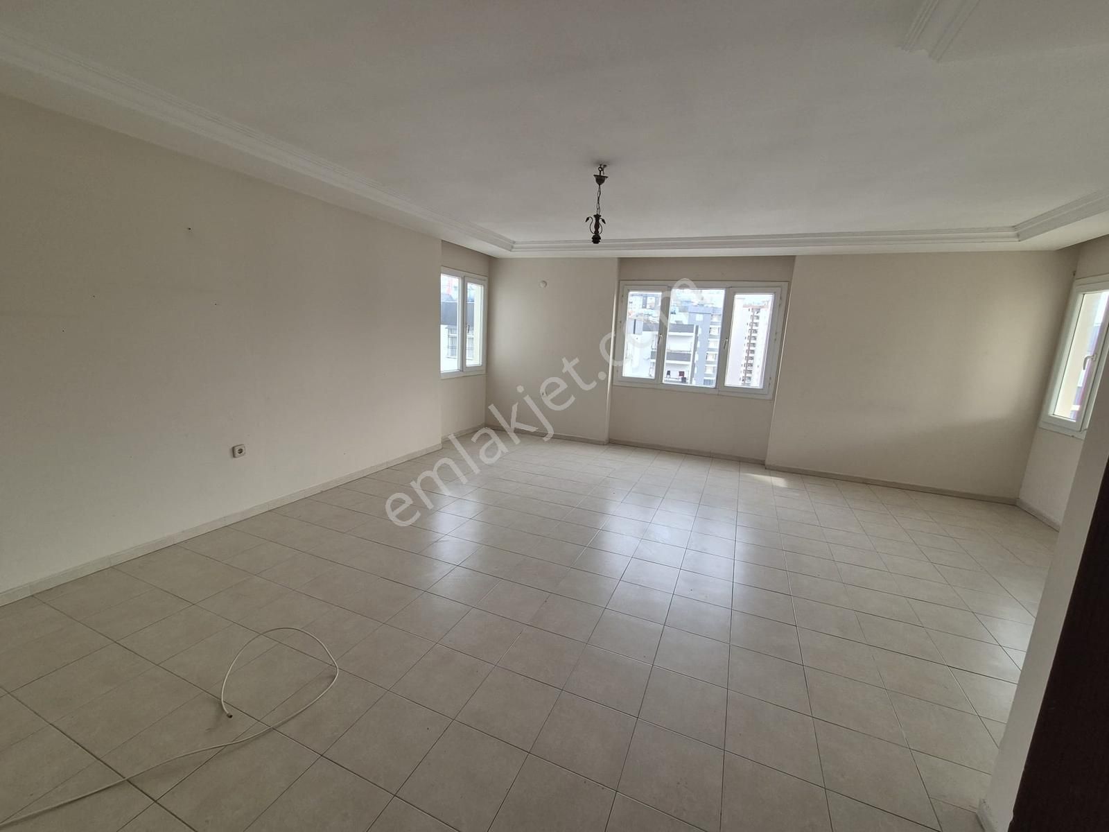 Mavi Bulvar Metro Yolu İkizerköprüsünün Yanında Kiralık Daire - Görsel 5