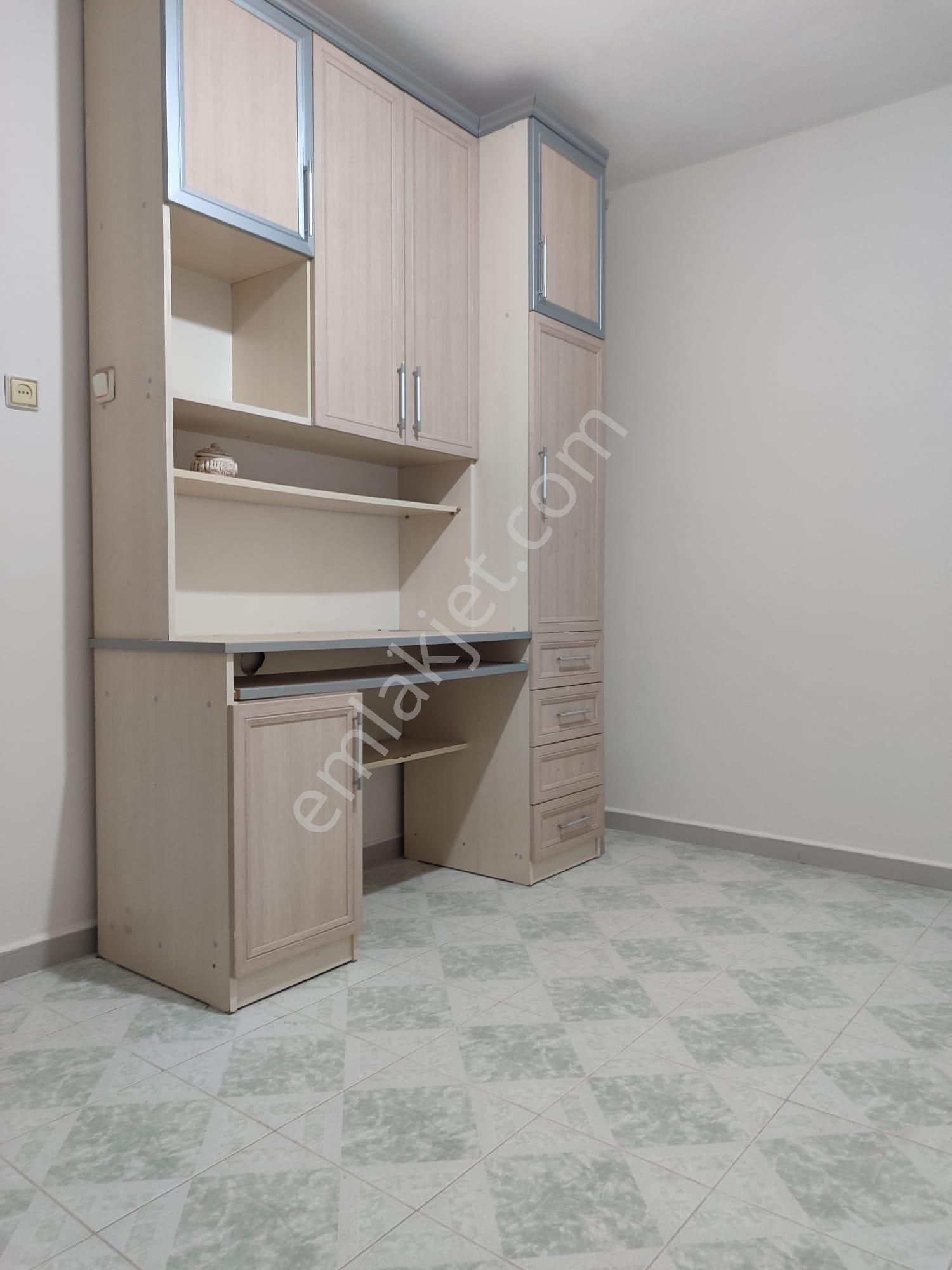 Adana Sarıçamda Kozan Yolunda 2+1 Doğalgazlı Kombili Fırsat Kiralık Daire - Görsel 13