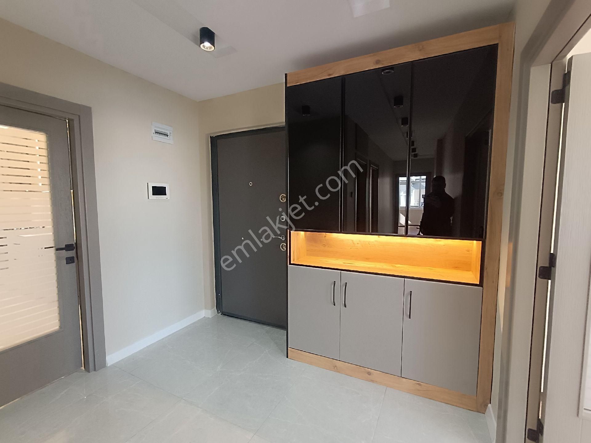 Toros Mah. Çukurova Petrol Civarı 3+1 Kapalı Mutfak+doğalgazlı+full Yapılı Satılık Daire - Görsel 2