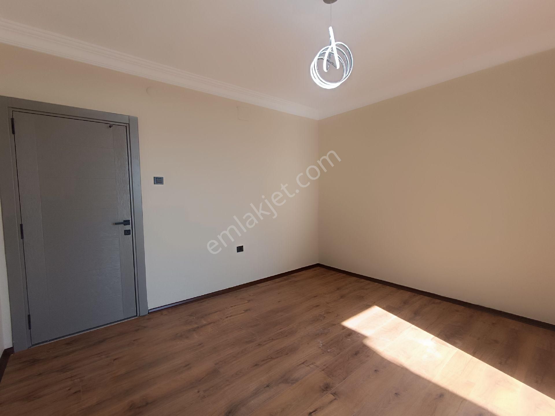 Toros Mah. Çukurova Petrol Civarı 3+1 Kapalı Mutfak+doğalgazlı+full Yapılı Satılık Daire - Görsel 16