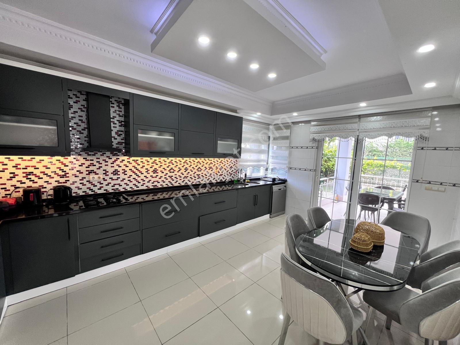 Antalya Belek'te Müstakil 6+1 Satılık Villa - Görsel 23