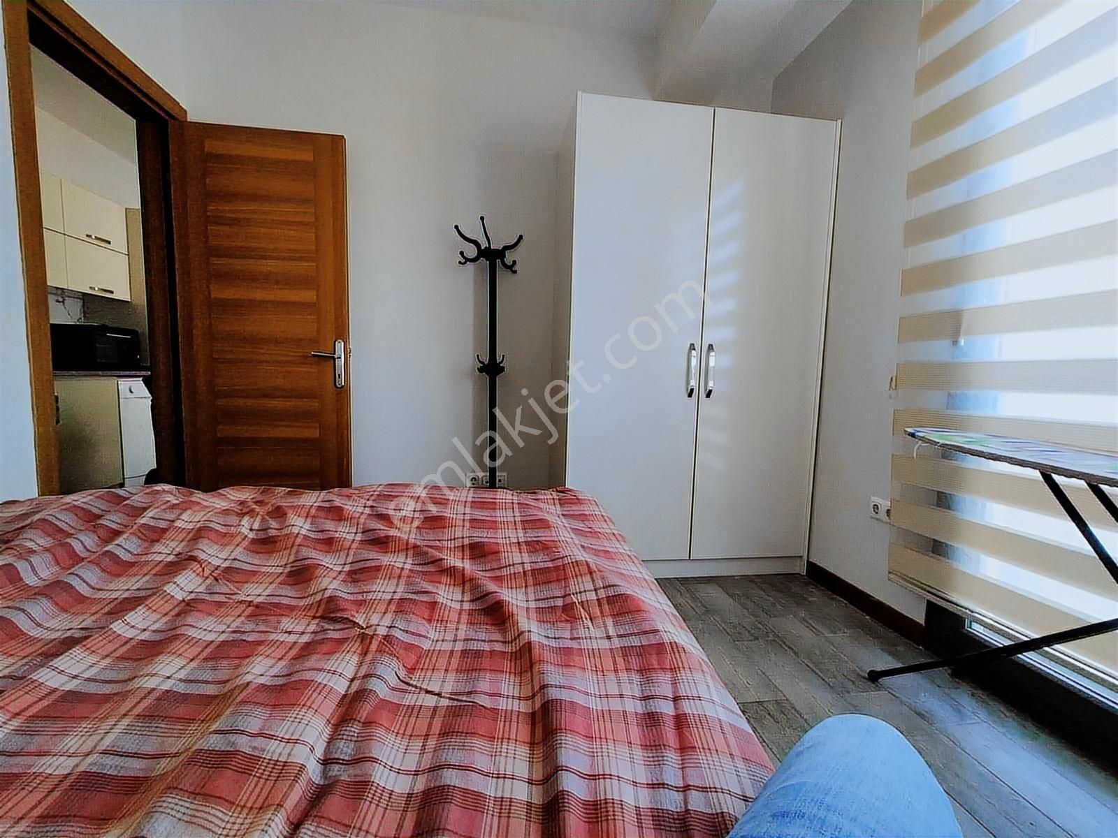 Üniversiteye Yakın 50m2 1+1 Eşyalı Balkonlu Kiralık Apart Daire - Görsel 7