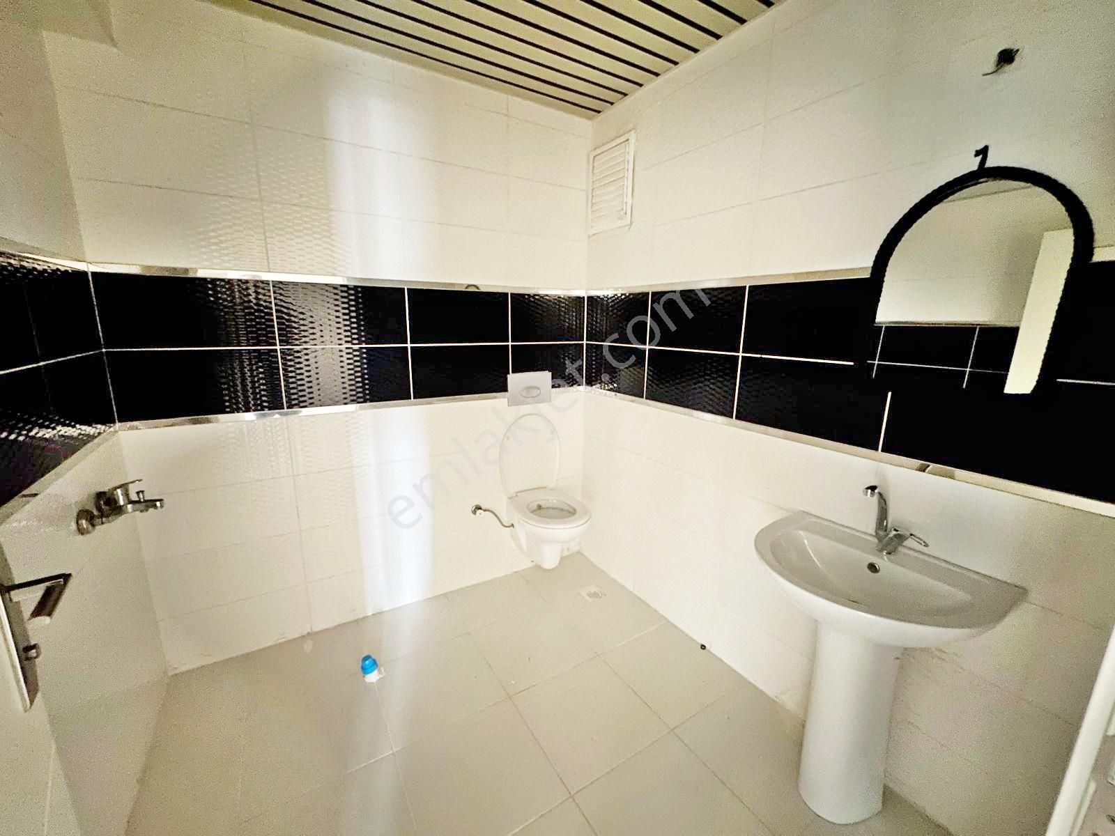 Bağlum Cadde Arkası 3+1 Kiralık Daire - Görsel 18