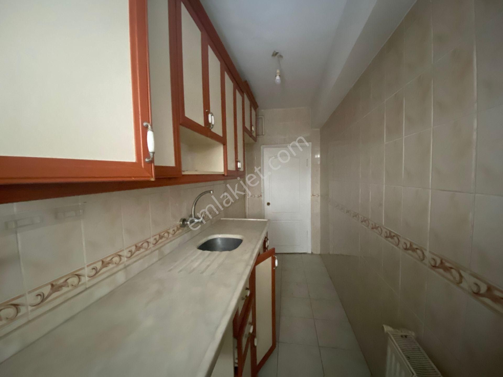 Avrupa Emlak Tan Nine Hatun Mah 95m² 3+1 Yüksek Giriş,21 Yıllık,krediye Uygun,balkonlu,satılık Daire - Görsel 5
