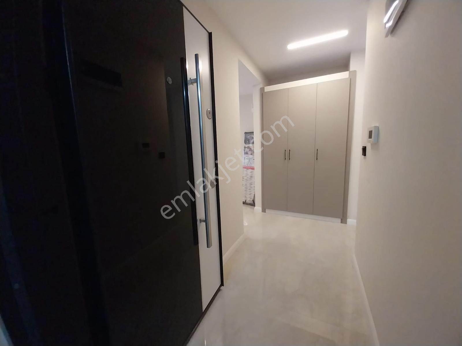 Merkezi Konumda Full+full Donatılı Lüks Eşyalı Sıfır Daire - Görsel 13