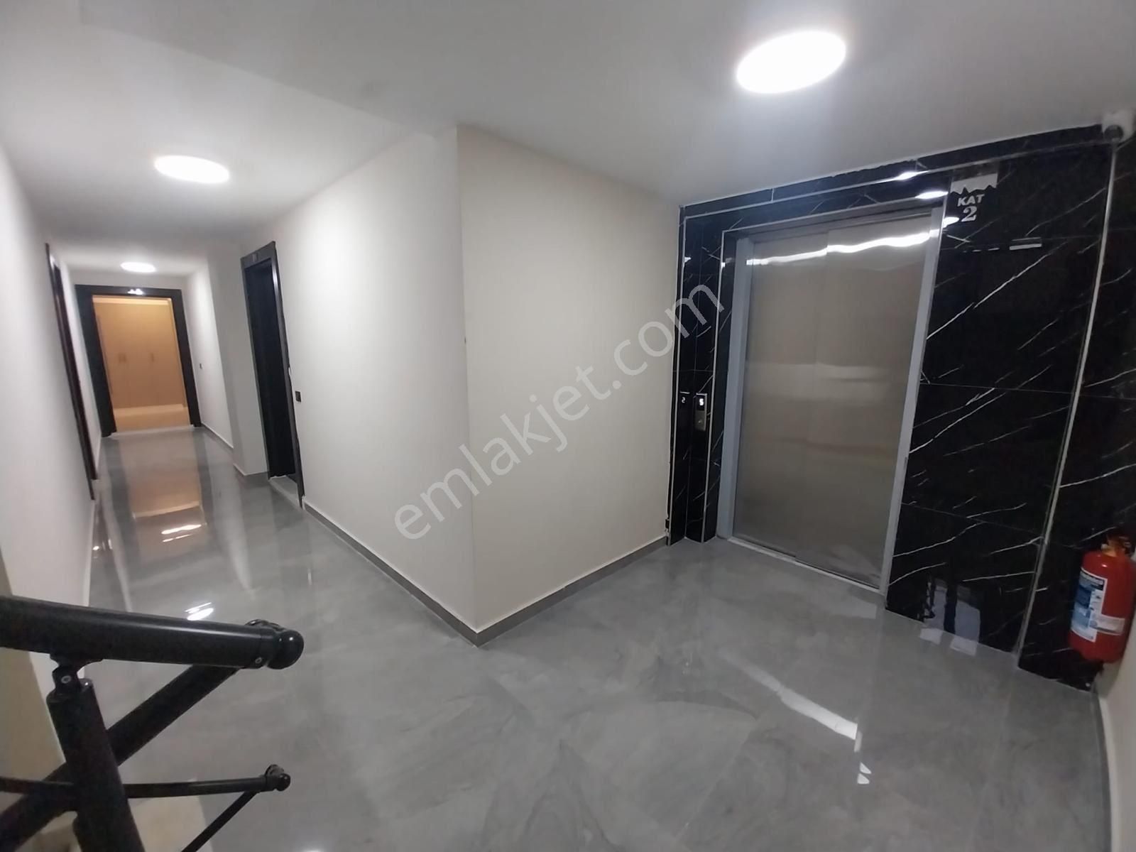 Merkezi Konumda Full+full Donatılı Lüks Eşyalı Sıfır Daire - Görsel 11