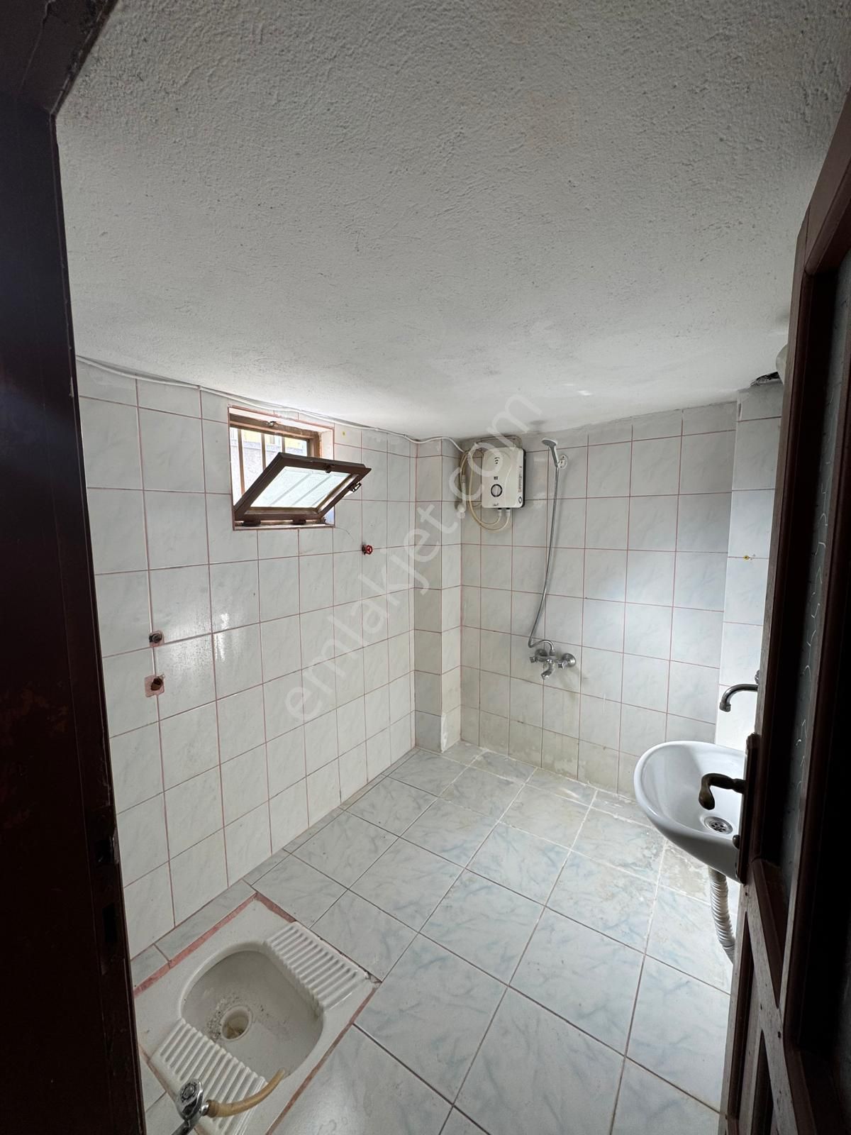 Das Gayrimenkul'den Çarşı Merkezinde Kiralık Eşyalı 1+1 Daire - Görsel 10