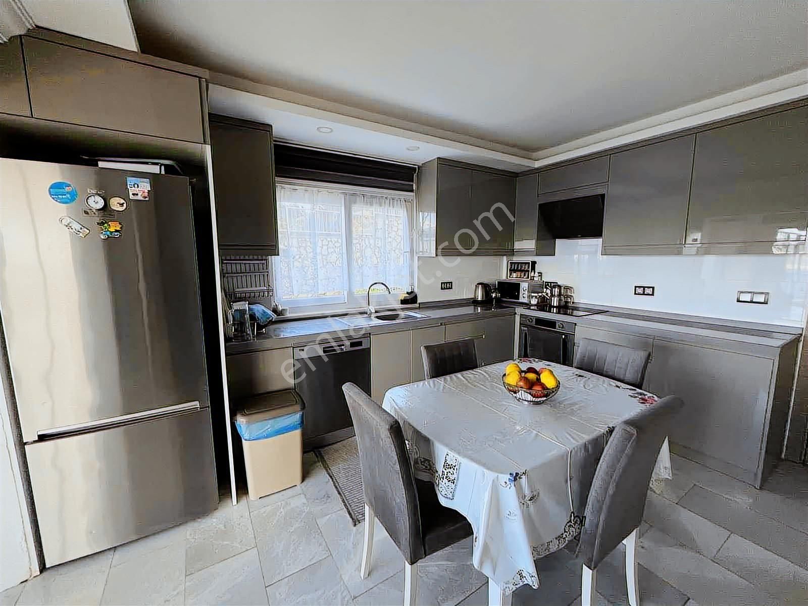 Deniz Manzaralı Müstakil 5+1 Villa - Görsel 15