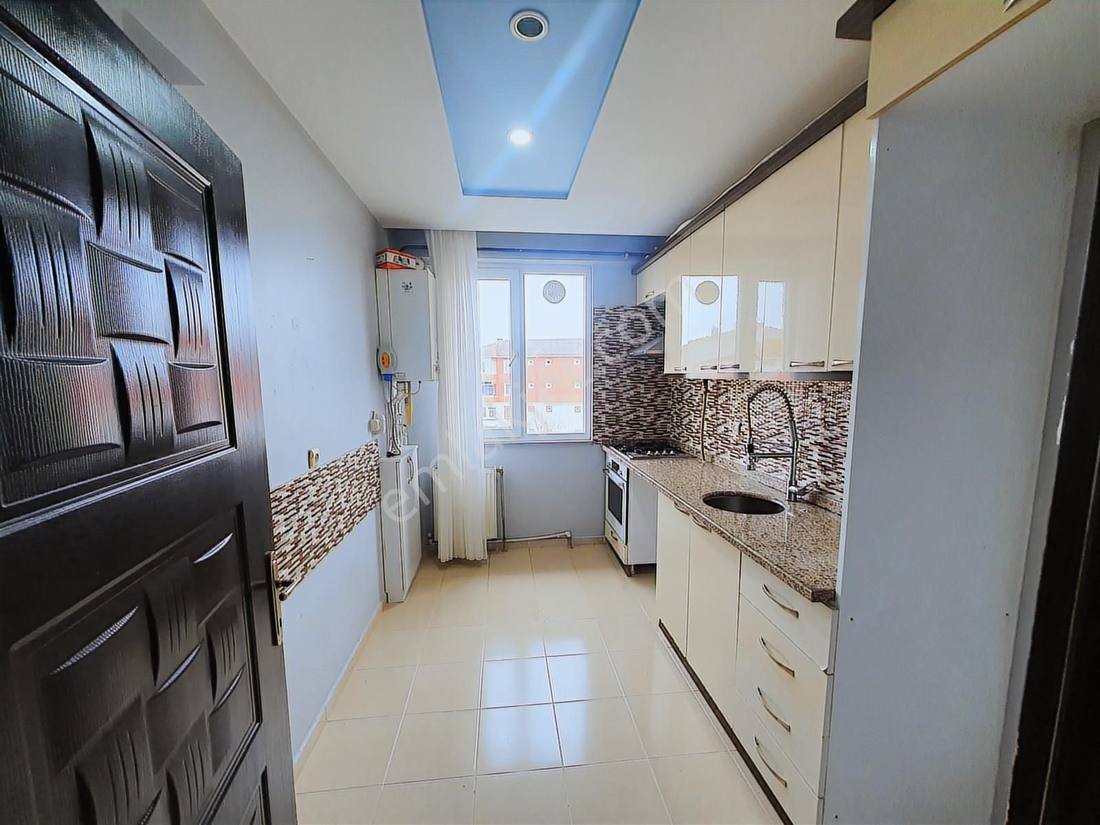 Eminevim Ve Katılımevime De Uygun, Okuluna Yakın, Ön Cephe 3+1 - Görsel 3