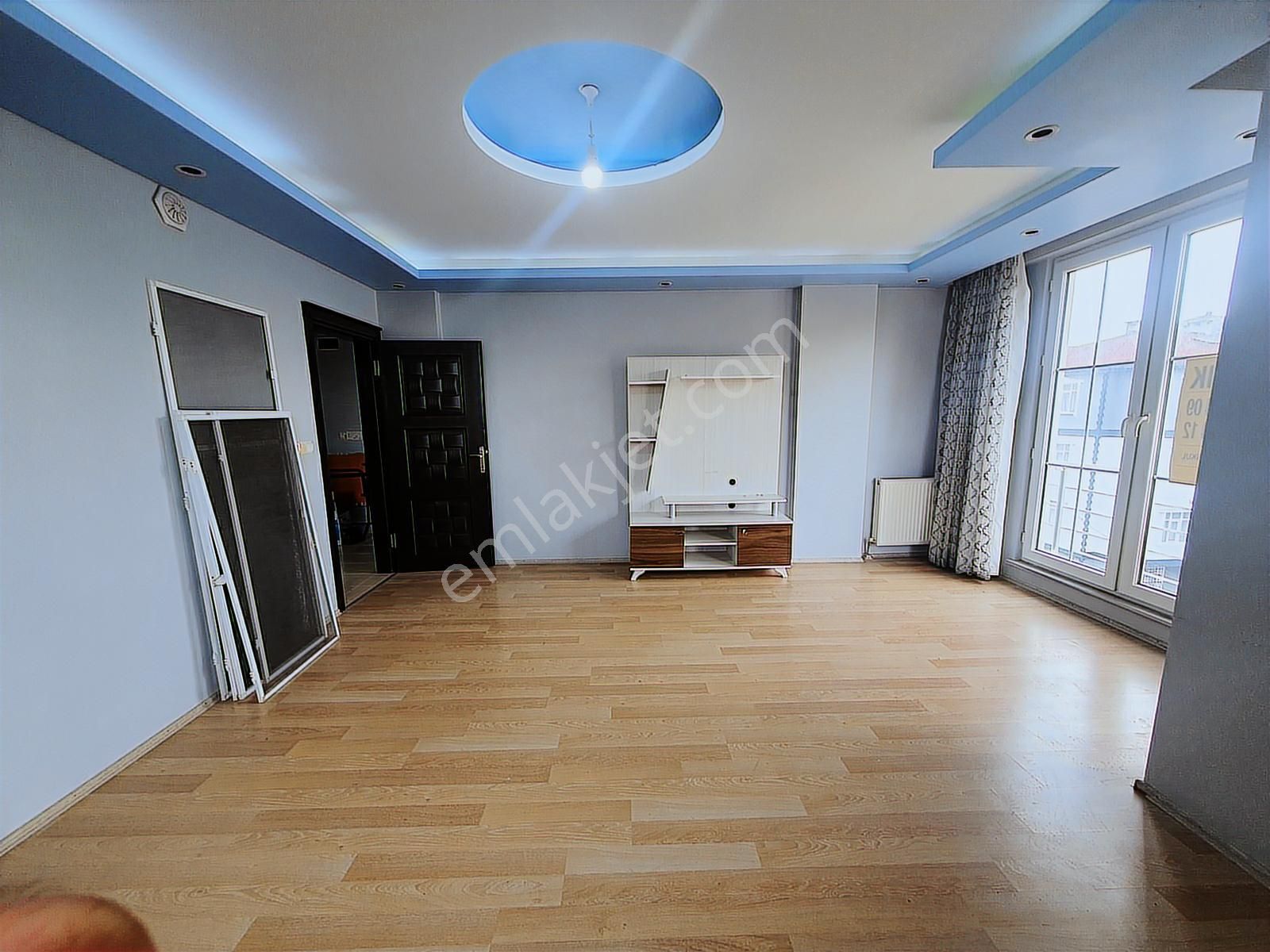 Eminevim Ve Katılımevime De Uygun, Okuluna Yakın, Ön Cephe 3+1 - Görsel 15