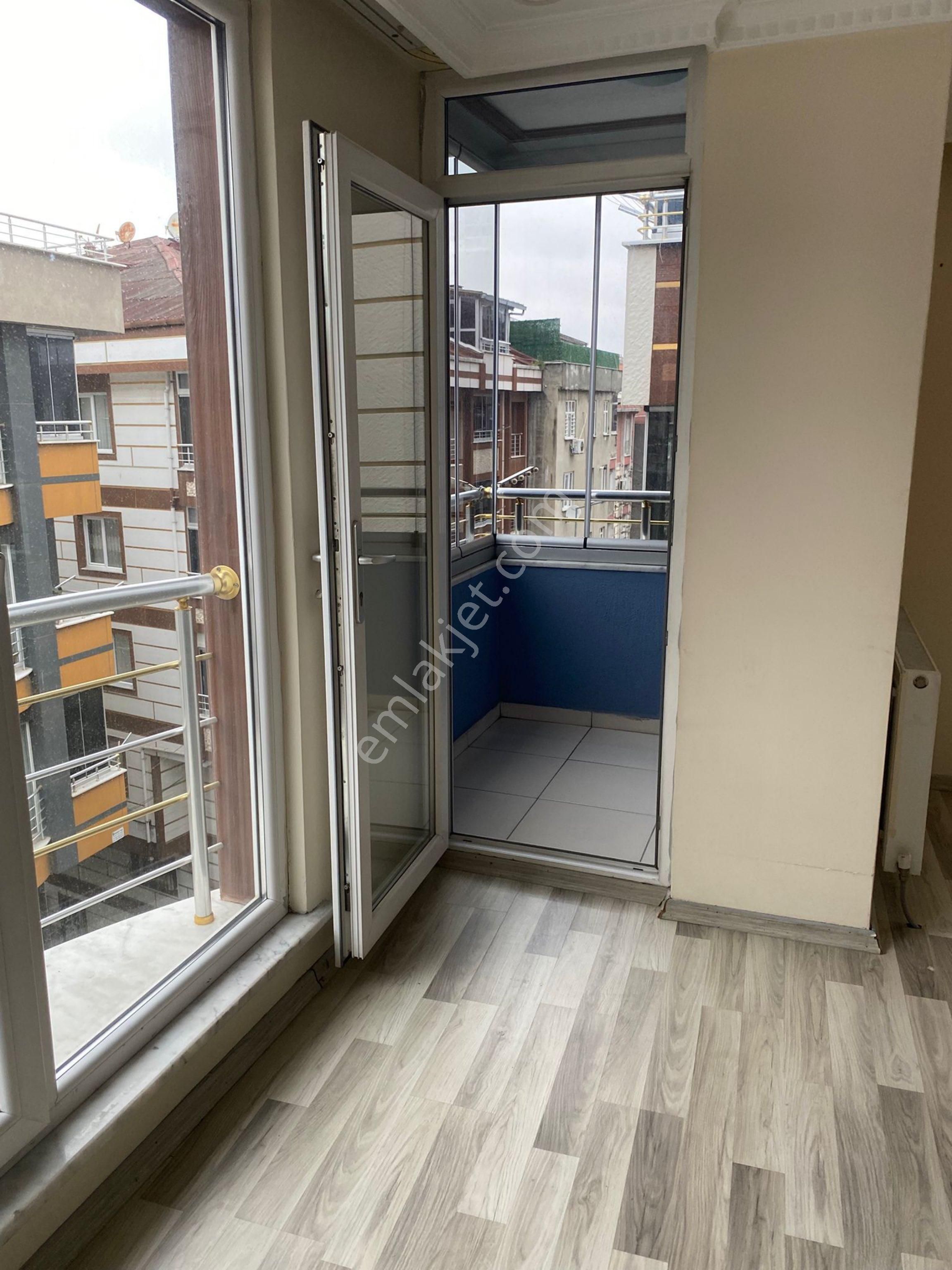 Yeşilpınar Meydan Girne Caddesinde 3+2 Daire - Görsel 6