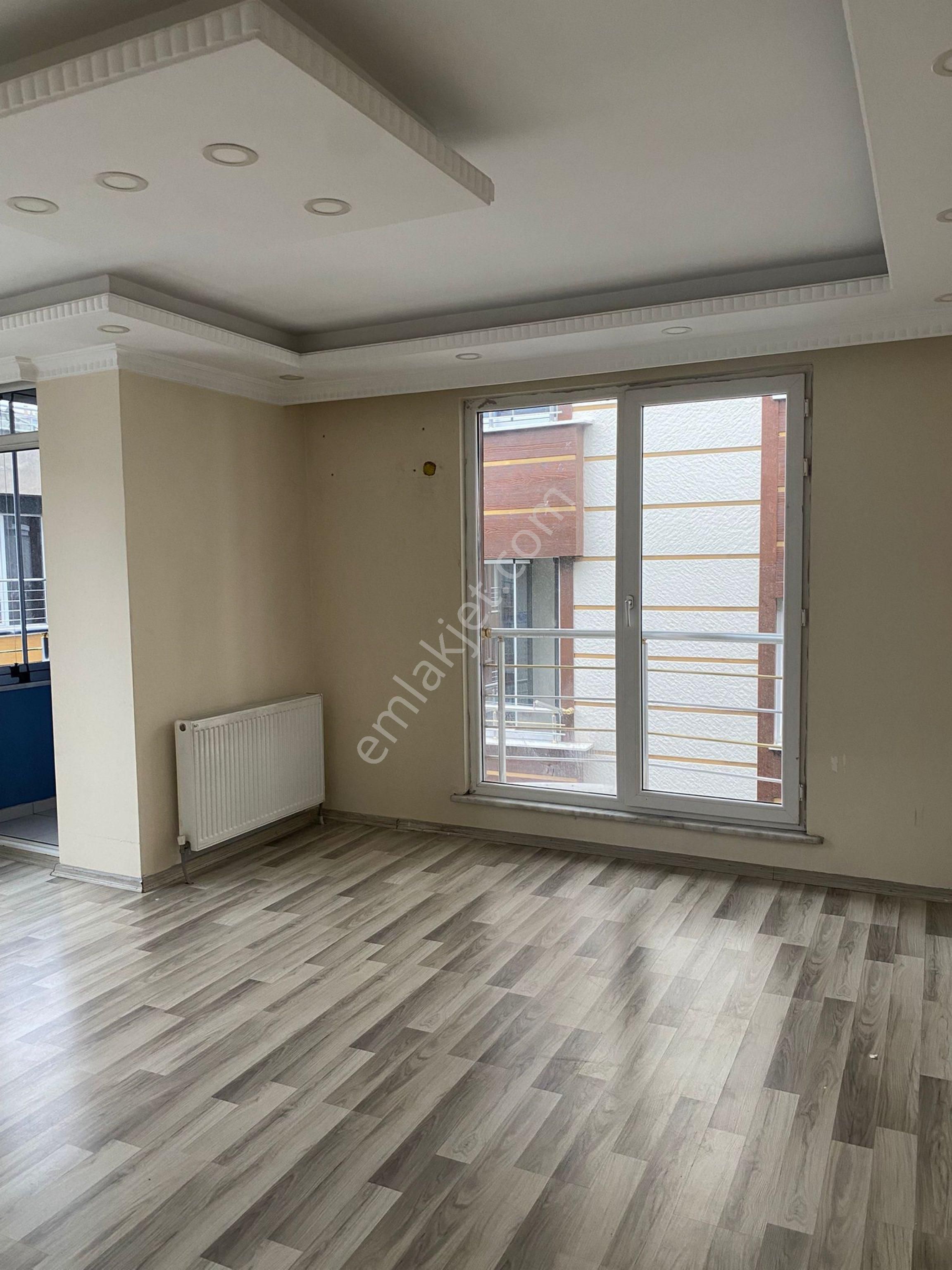 Yeşilpınar Meydan Girne Caddesinde 3+2 Daire - Görsel 2