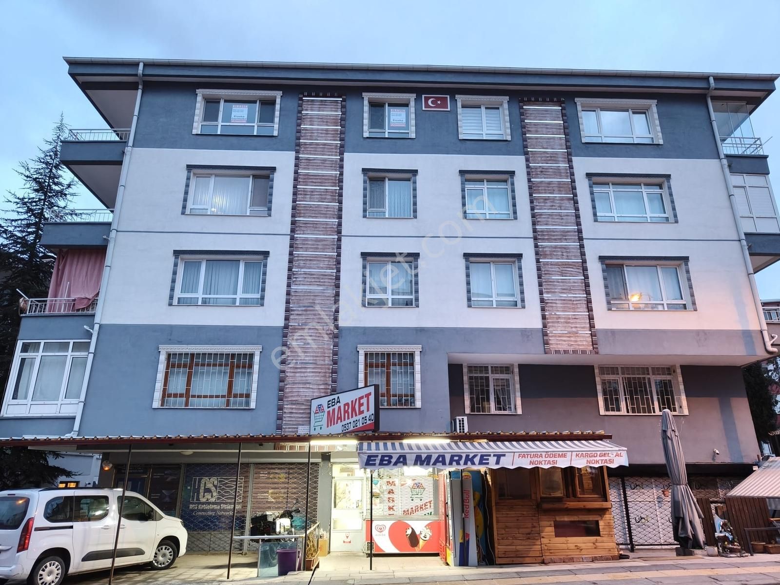 Huzur/salı/pazarı/yanı/katta/4+1/boyası/yapıldı/mnz/3cepheli