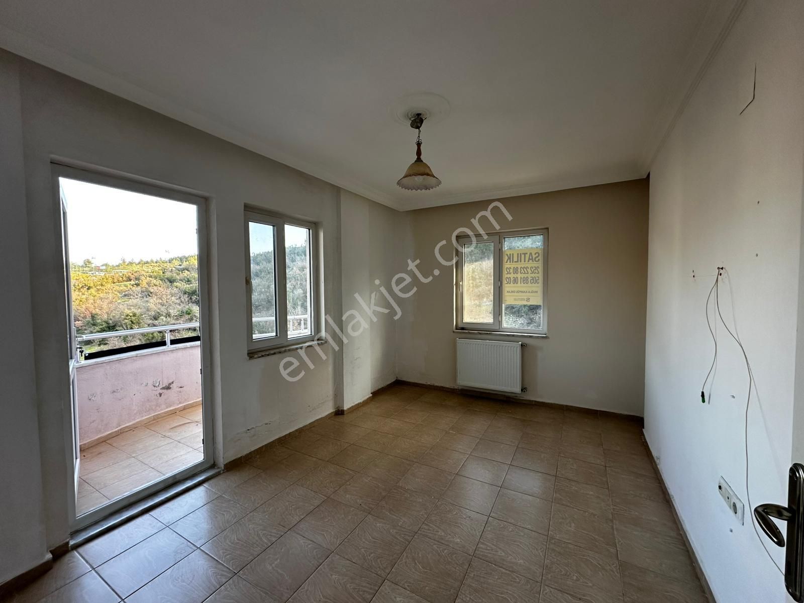 Muğla Kötekli Mah. Konumu Güzel Ara Katta 2+1 Satılık Daire