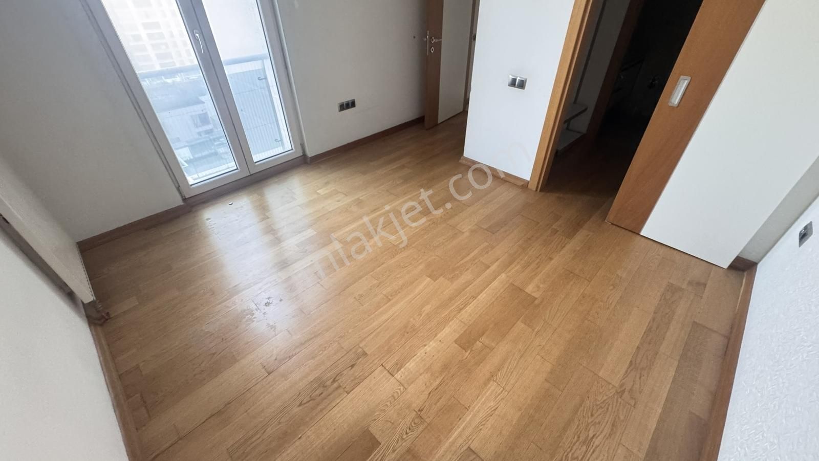 The İstanbul Evlerinde Kiralık 2+1 Daire 137m2 - Görsel 11