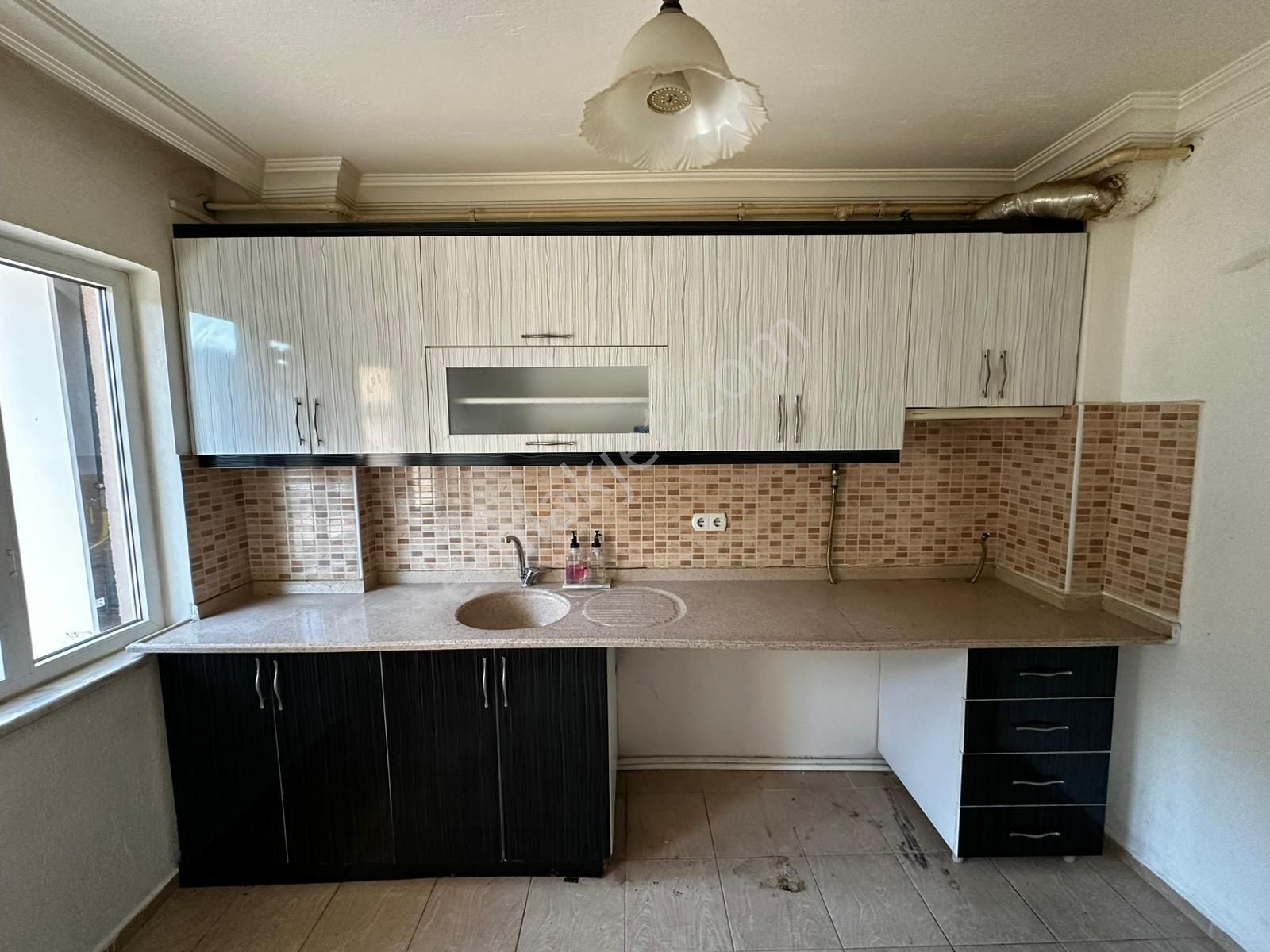 Muğla Kötekli Mah. Ara Katta Eşyasız 2+1 Kiralık Daire - Görsel 2