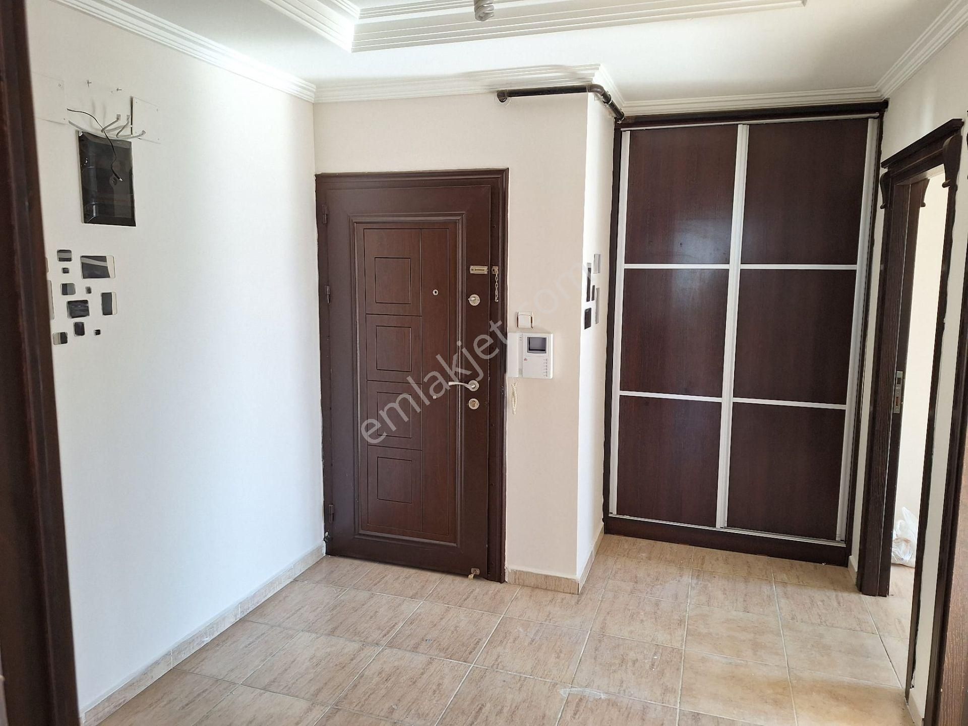 Adana Huzurevlerinde 3+1 Doğalgazlı Kombili Metroya Yakın Marketlere Pazara Yakın Kiralık 3+1 - Görsel 5