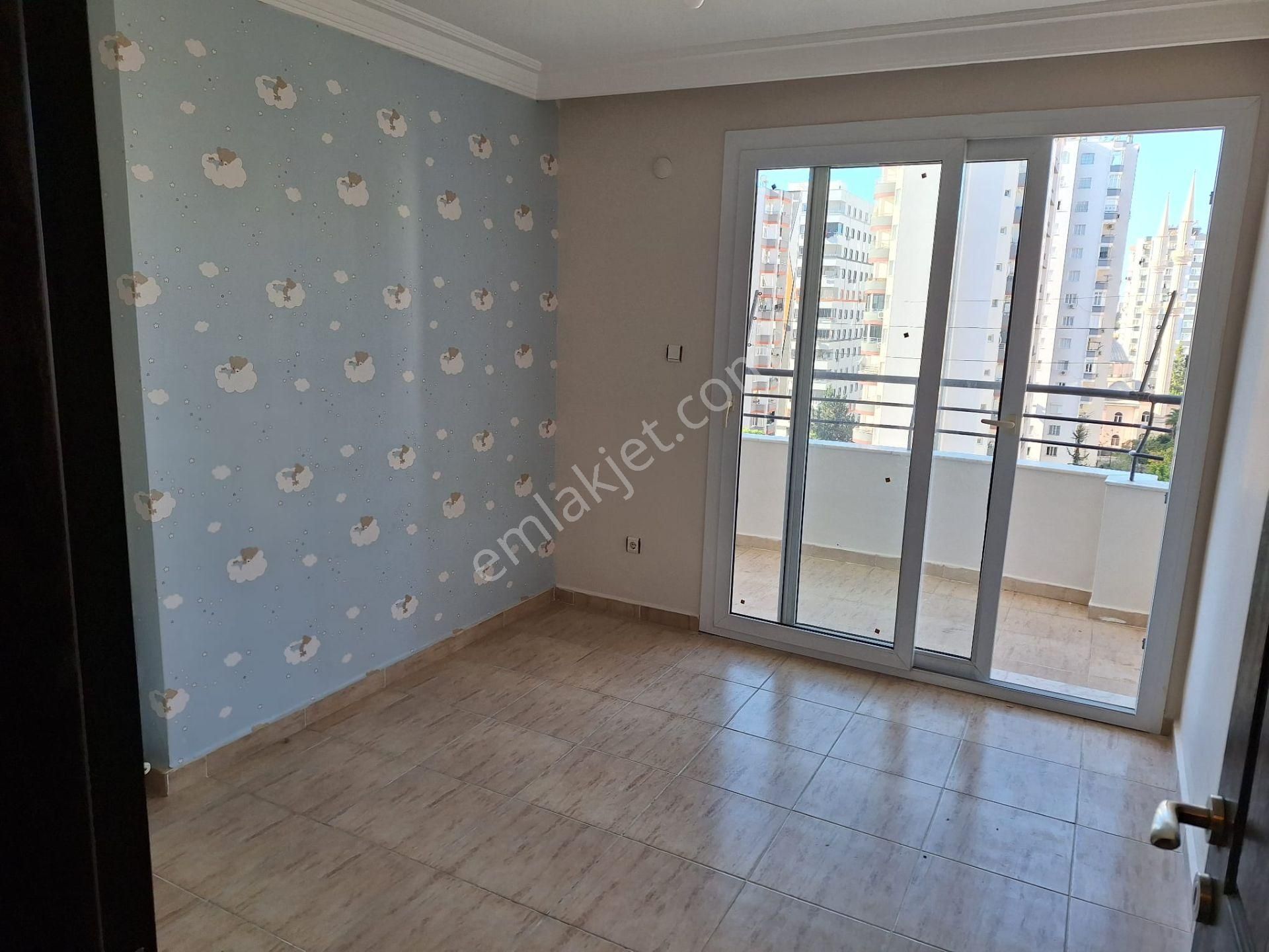 Adana Huzurevlerinde 3+1 Doğalgazlı Kombili Metroya Yakın Marketlere Pazara Yakın Kiralık 3+1 - Görsel 21