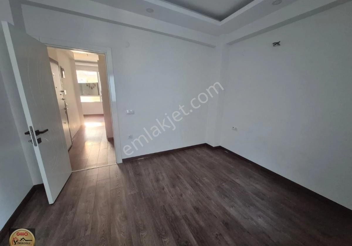 Kuşadası Merkezde Boş Kiralık Yeni Asansörlü Ara Kat Daire - Görsel 2