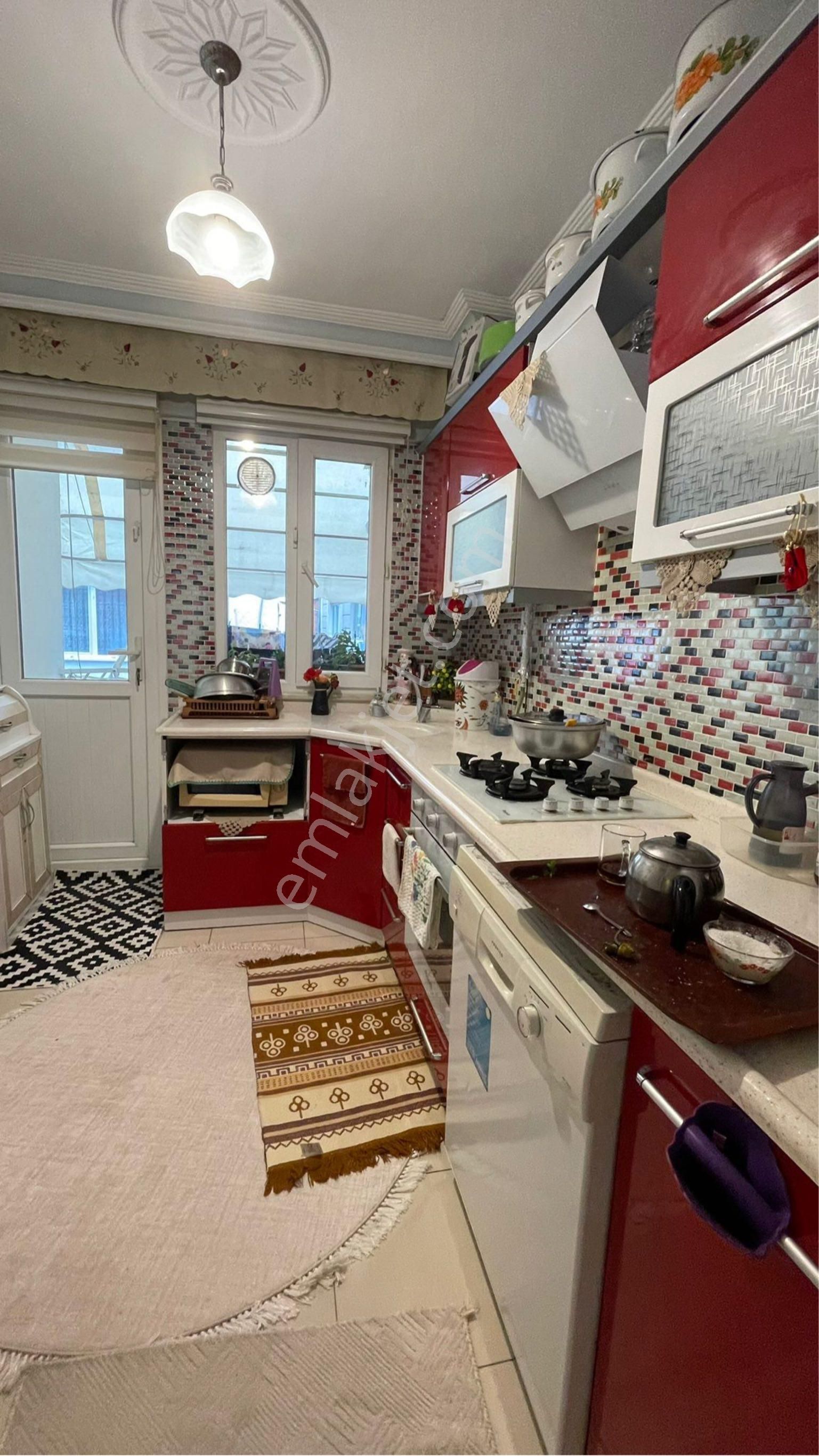 İlkadım Yenıdoğan Mahallesı’nde Köşebaşı Satılık 3 + 1 Daıre