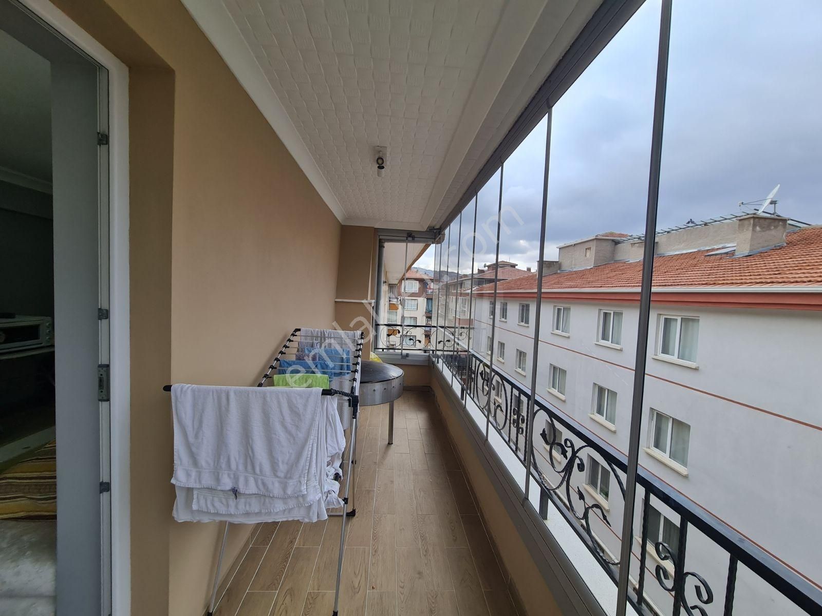 Karapürçekte 4+1 Full+full Yapılı Daire - Görsel 13