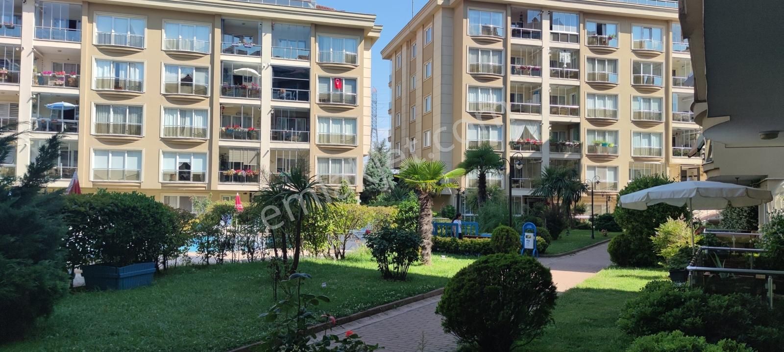 Franco Vadi Evlerinde Metro 5 Dk Mesafede Havuzlu Site İçi 2+1 - Görsel 3