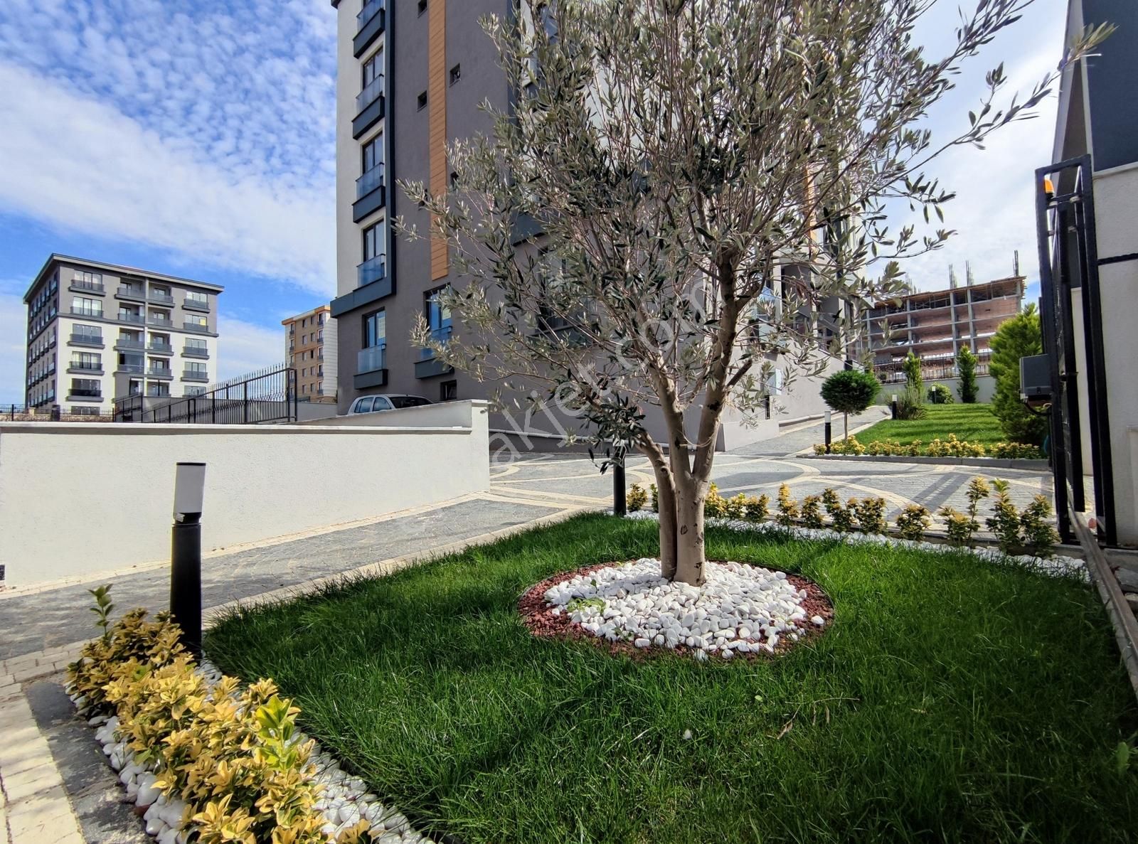 Silivri Yeni Mh. Merkezi Konumda Butik Site İçi Ara Kat 2+1 - Görsel 3