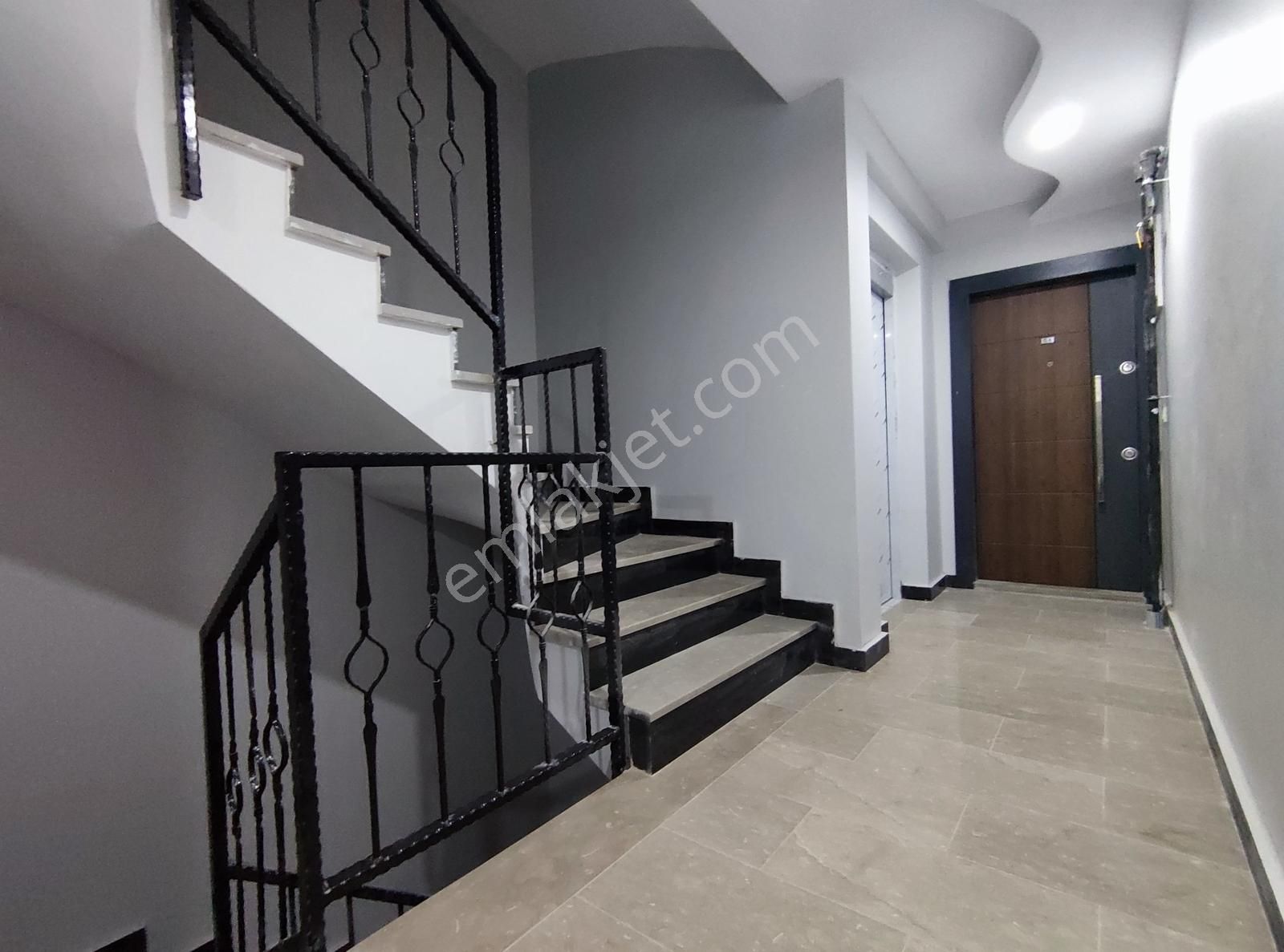 Silivri Yeni Mh. Merkezi Konumda Butik Site İçi Ara Kat 2+1 - Görsel 9