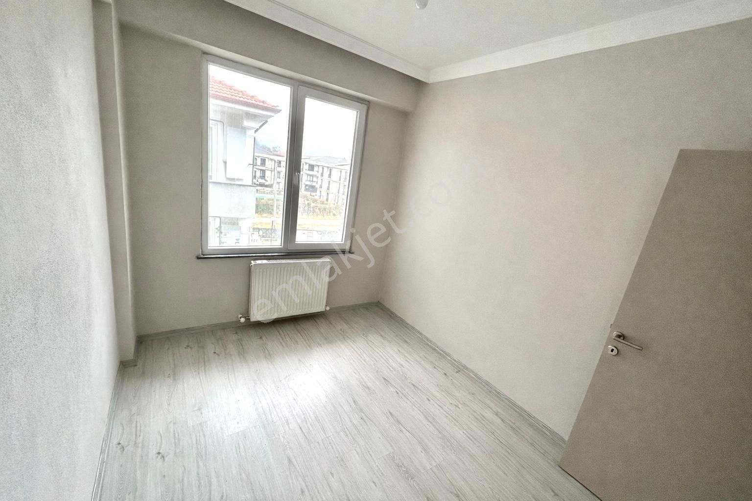 Kocaali Yalıda Havuzlu Site İçerisinde, Kiralık 1+1 Daire - Görsel 13