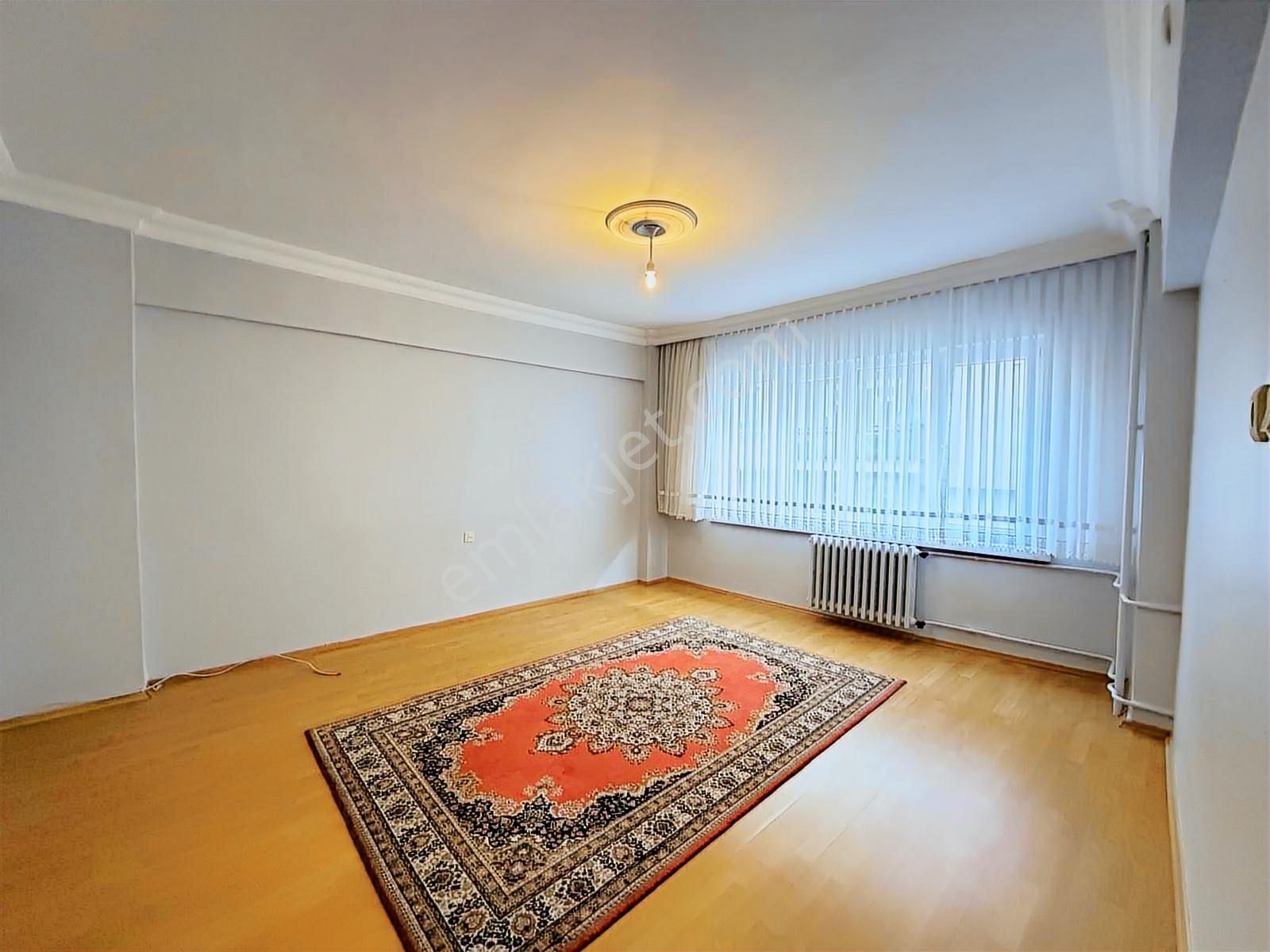 Balkan Caddesi Üzeri Balkonlu 3+1 Eşyalı- Eşyasız Kiralanabilir - Görsel 28