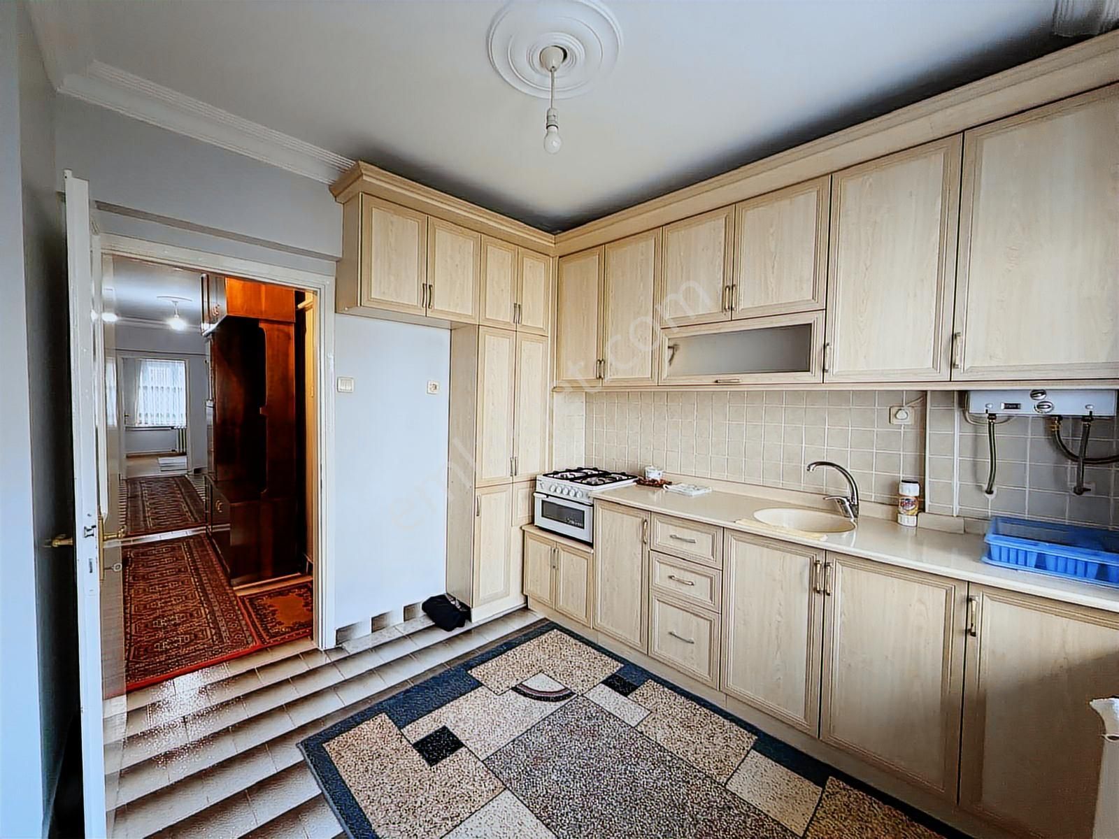 Balkan Caddesi Üzeri Balkonlu 3+1 Eşyalı- Eşyasız Kiralanabilir - Görsel 22