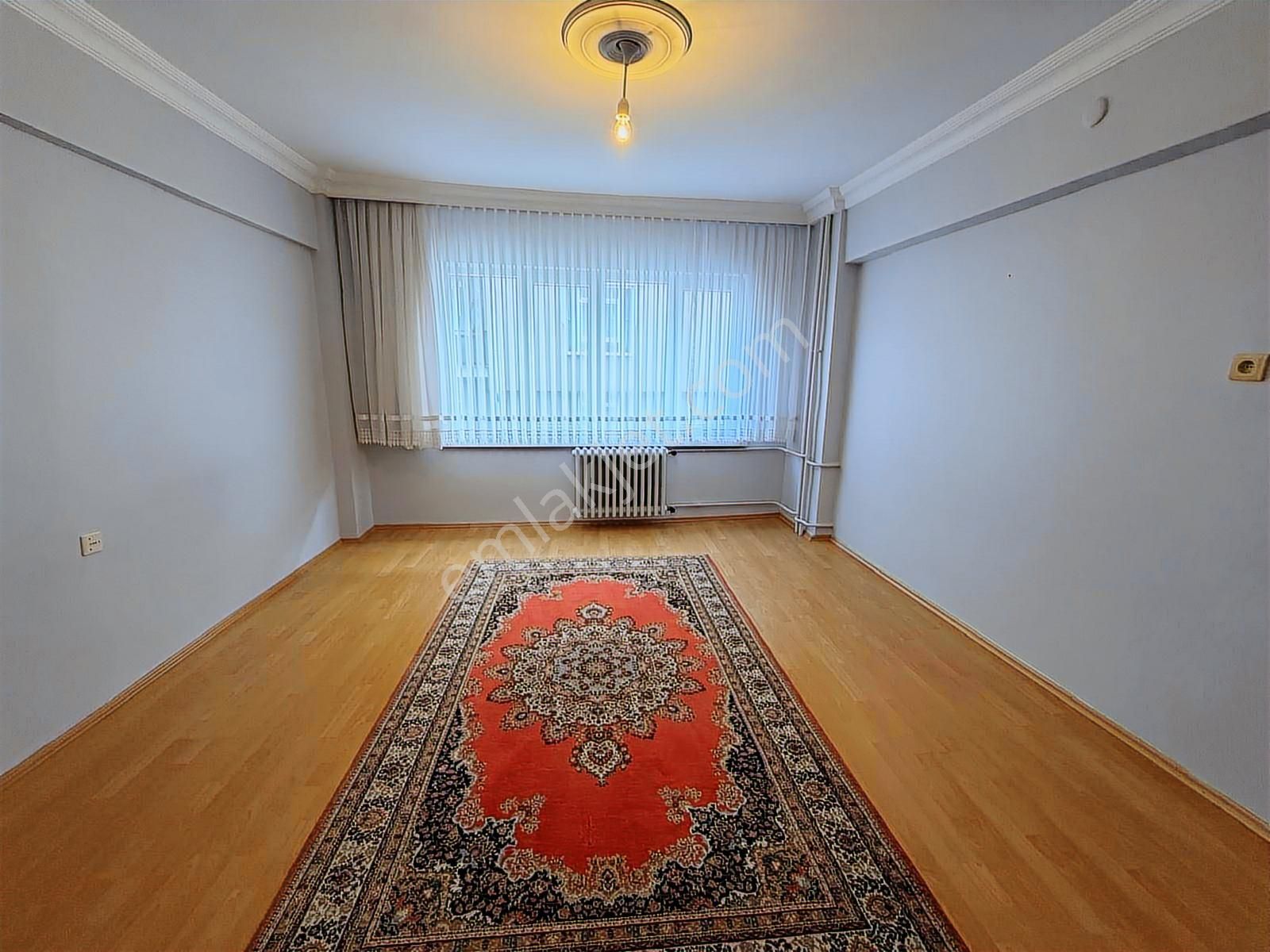 Balkan Caddesi Üzeri Balkonlu 3+1 Eşyalı- Eşyasız Kiralanabilir - Görsel 16