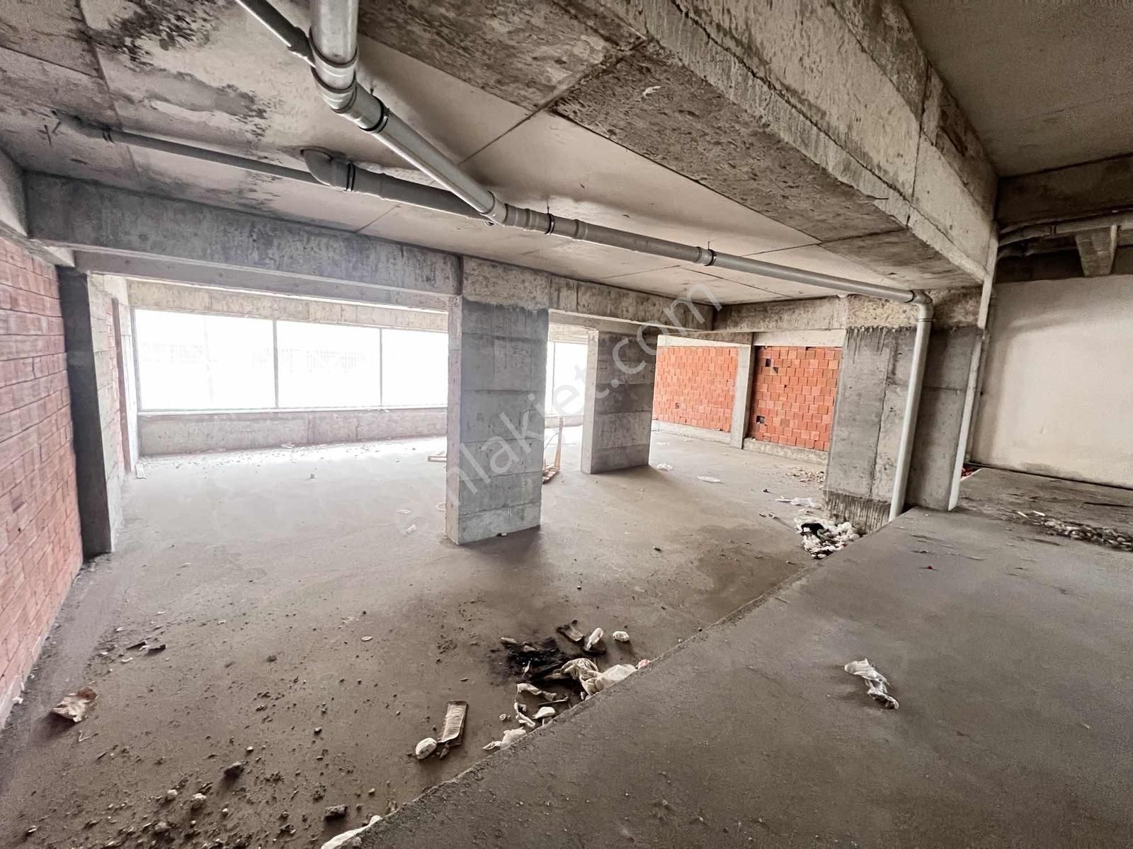 Üçevler Mh Satılık Sıfır 327 M2 Köşe Dükkan - Görsel 4