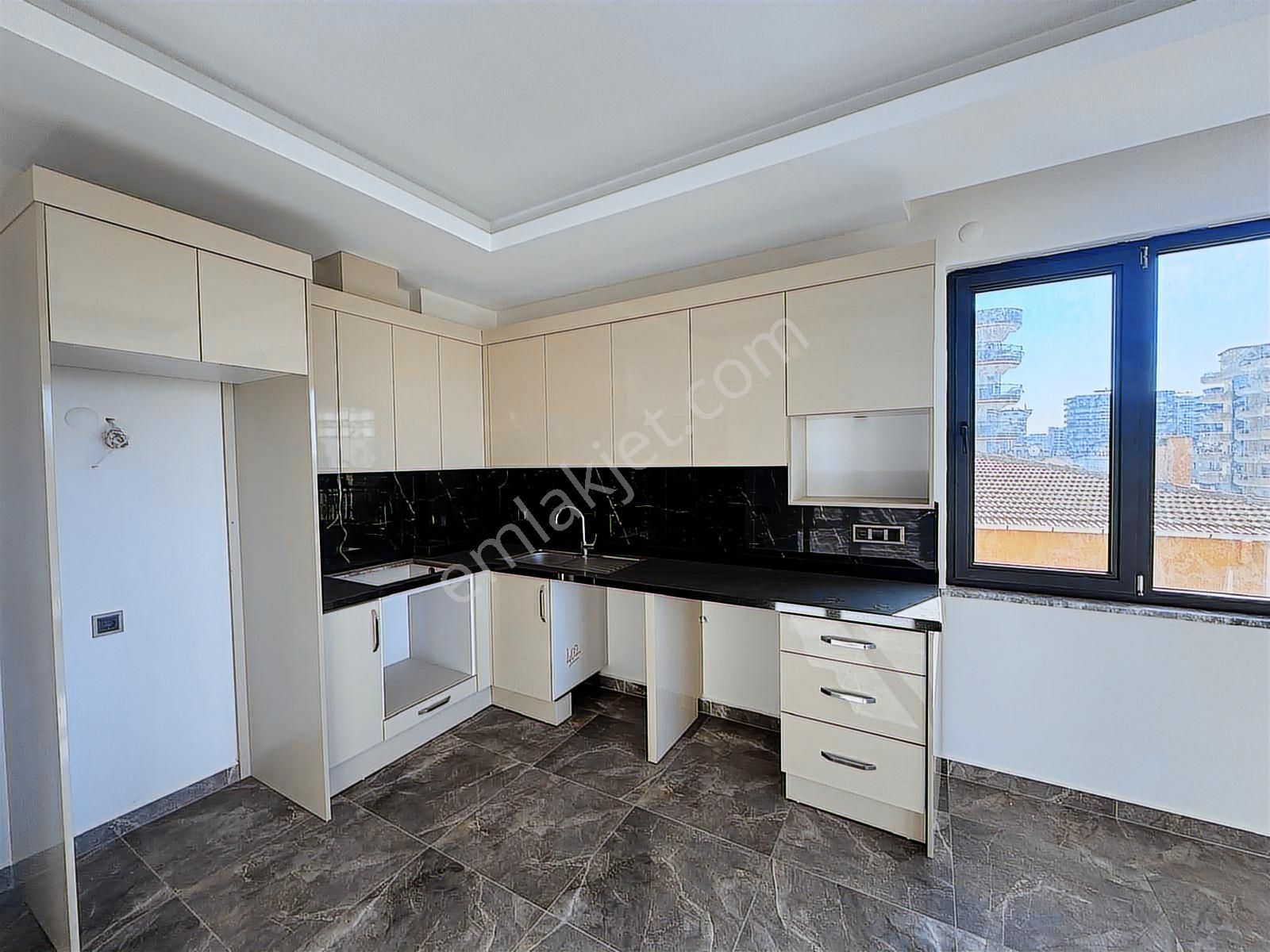 Alanya Mahmutlar 2+1 Lüks Kompleks 80m2 Denize 150m Fııırsaat - Görsel 18