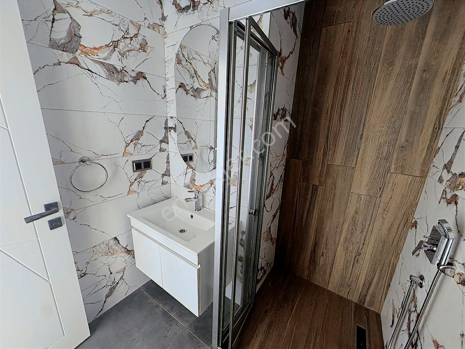 Alanya Mahmutlar 2+1 Lüks Kompleks 80m2 Denize 150m Fııırsaat - Görsel 27