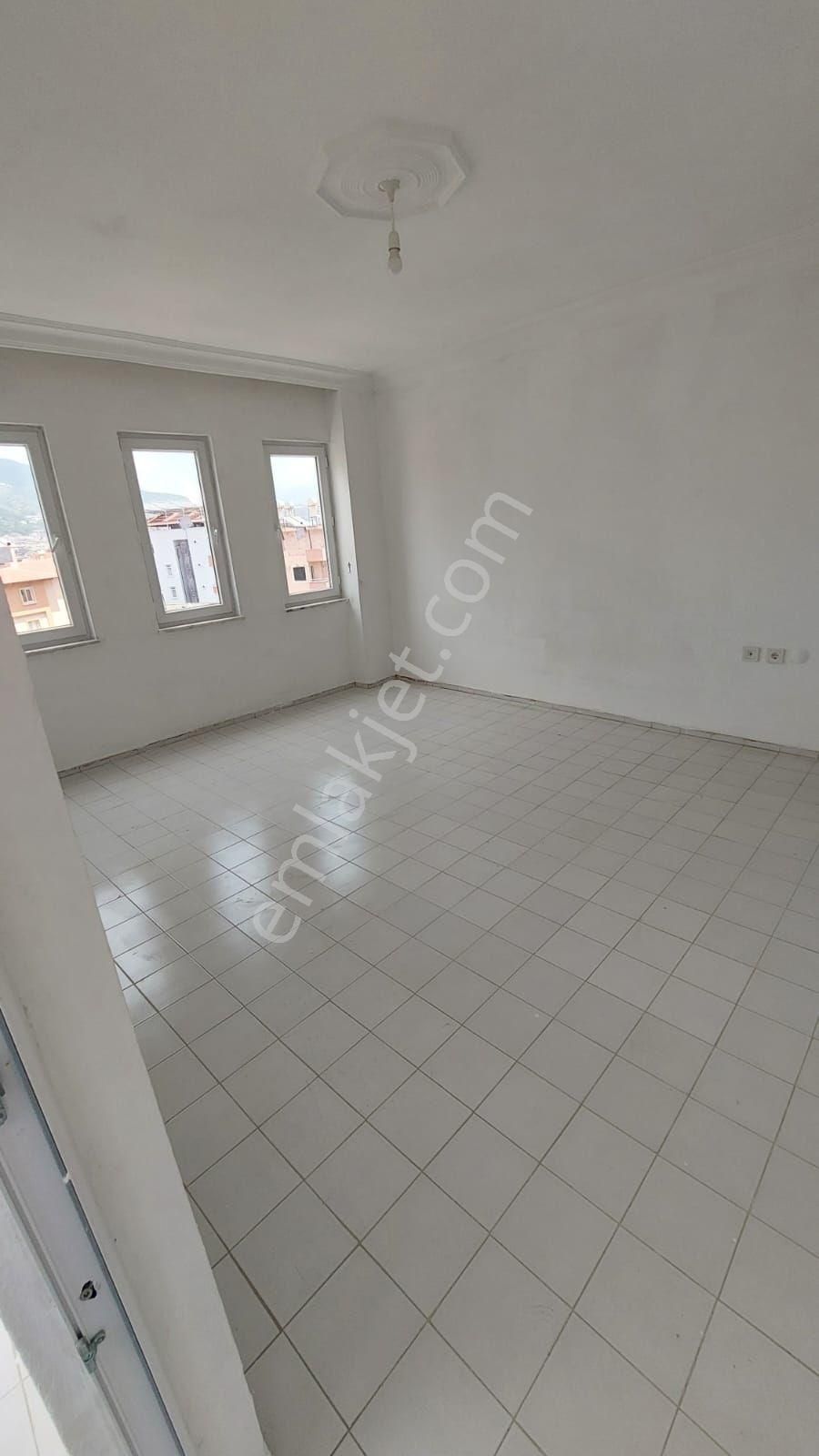 Alanya Çarşı Mahallesi Bakımlı 2+1 - Görsel 5