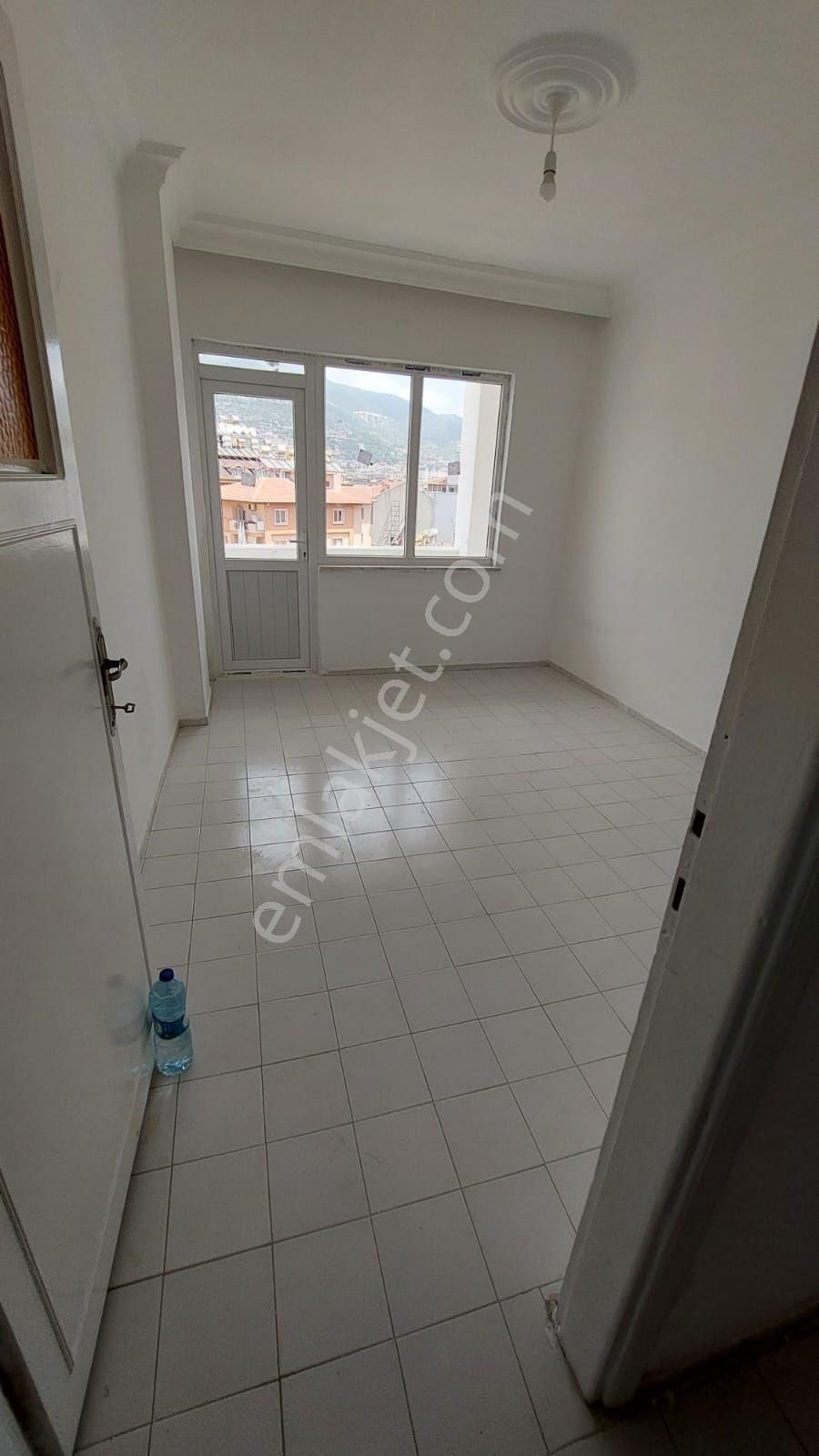 Alanya Çarşı Mahallesi Bakımlı 2+1 - Görsel 8