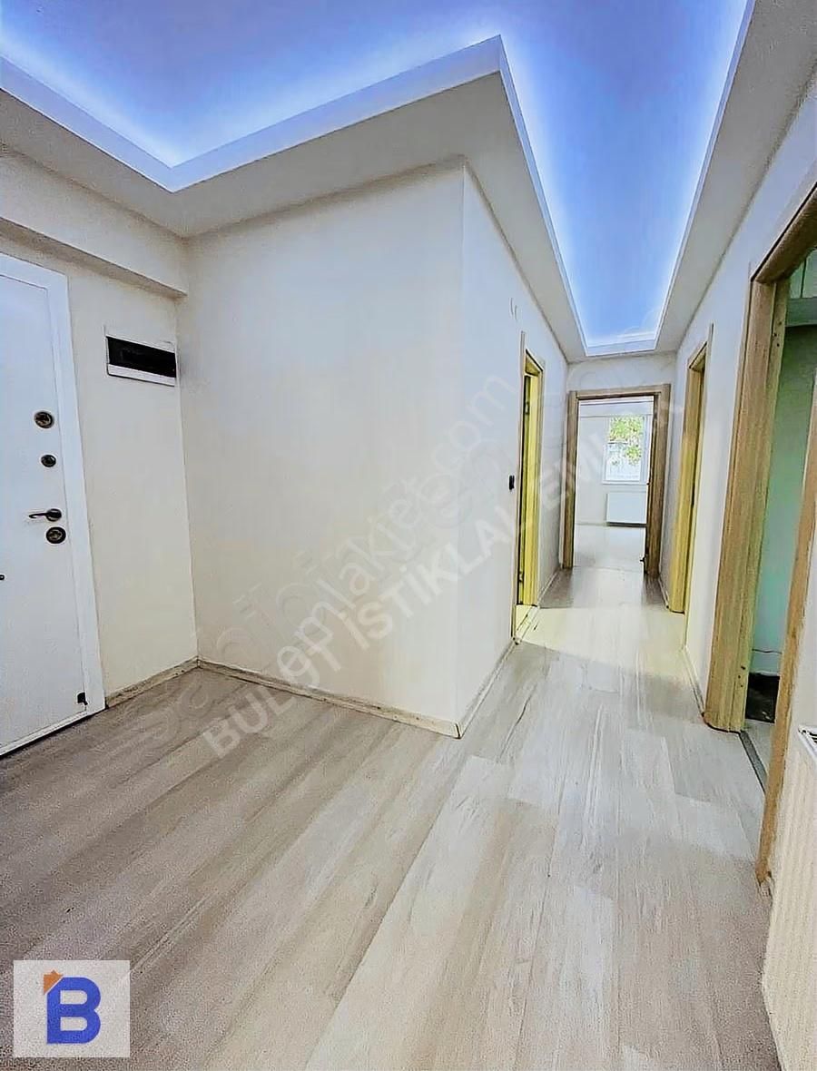 Bulut Emlak;yüksek Kredili Cağaloğluna İki Sokak Salon Ayrı 2+1 - Görsel 12