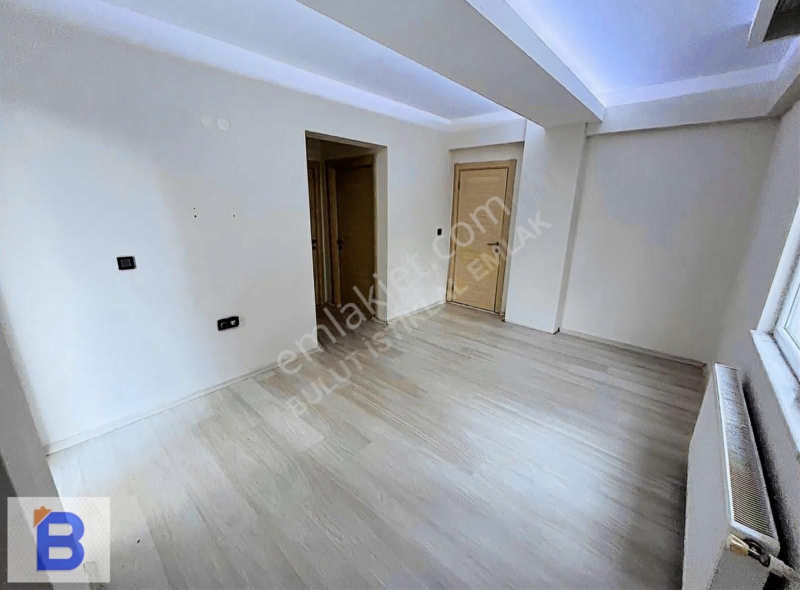 Bulut Emlak;yüksek Kredili Cağaloğluna İki Sokak Salon Ayrı 2+1 - Görsel 11