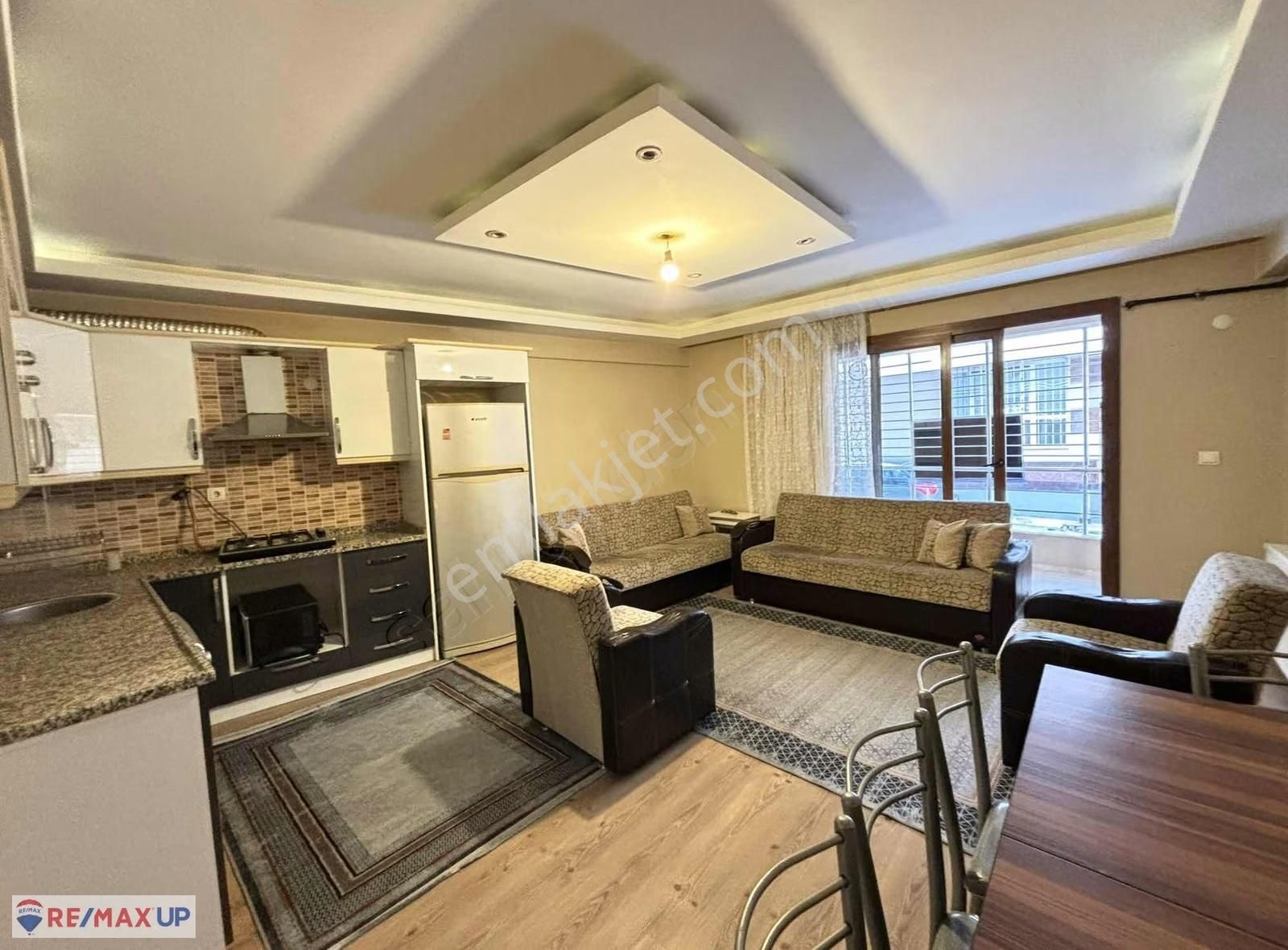 Satılık Hasanağa Yakını Çift Cephe, Çift Balkon Fırsat 2+1 Daire