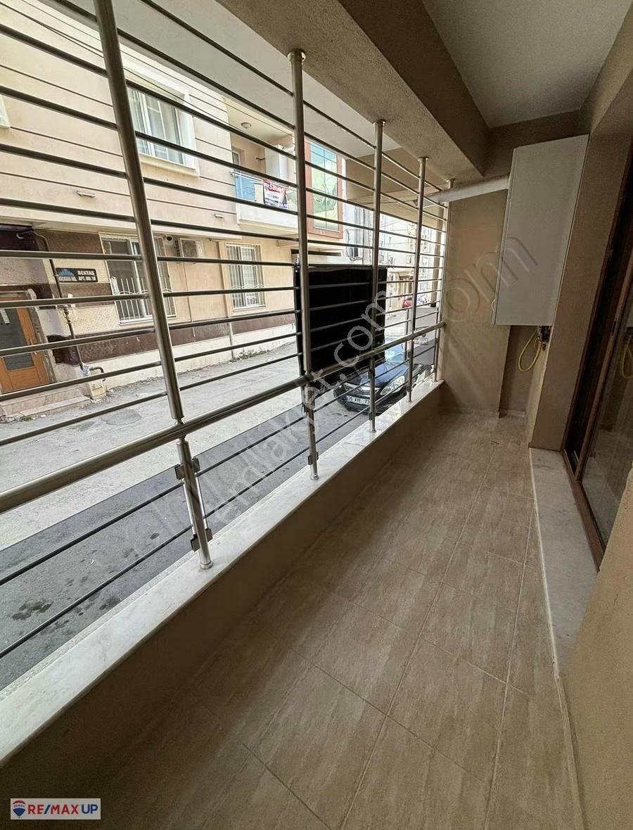 Satılık Hasanağa Yakını Çift Cephe, Çift Balkon Fırsat 2+1 Daire - Görsel 8