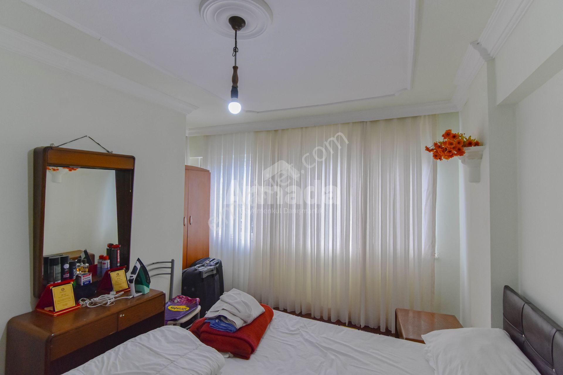 Kuşadası Merkezi Konum Marina Bölgesinde Sahile Yakın 3+1 - Görsel 9