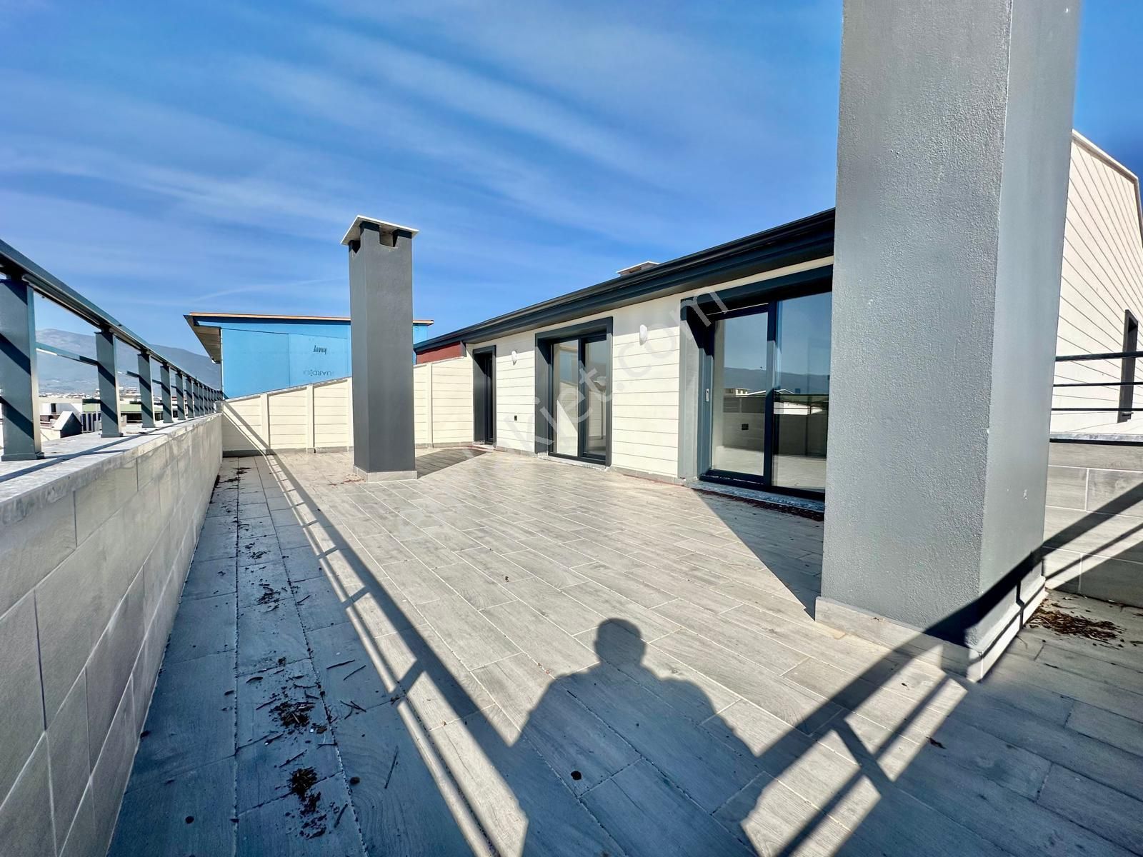 ꧁akçay Ay Emlak'tan꧂altınkum'da Denize Yakın Geniş Teraslı Satılık 4+1 Sıfır Dubleks Daire - Görsel 6