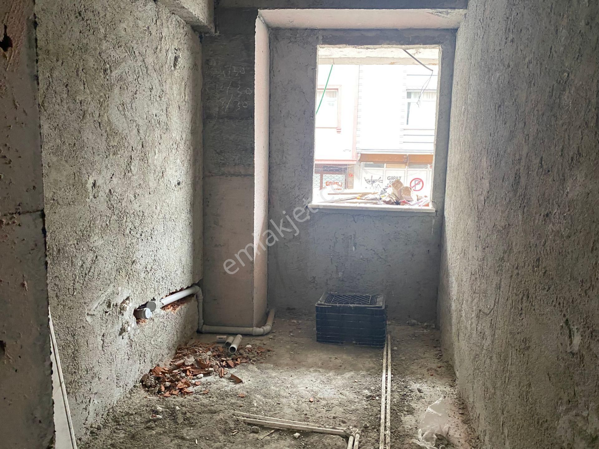 Avrupa Emlak Tan Esenler Kazım Karabekir Mh 80 M² 2+1 Yüksek Giriş,tem Yanyol Otobüs Durakları Yakın - Görsel 2