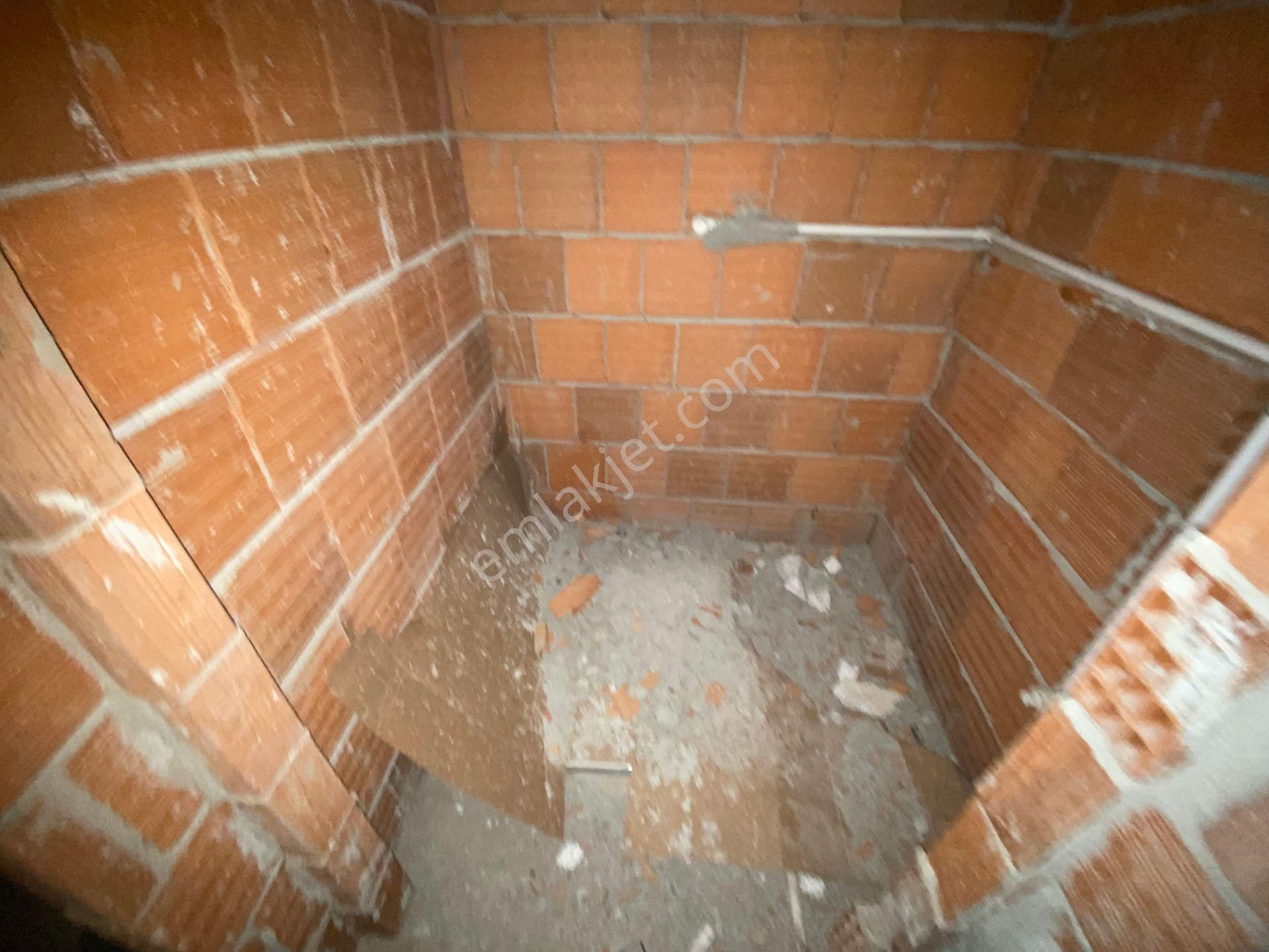 Avrupa Emlak Tan Esenler Kazım Karabekir Mh 80 M² 2+1 Yüksek Giriş,tem Yanyol Otobüs Durakları Yakın - Görsel 4