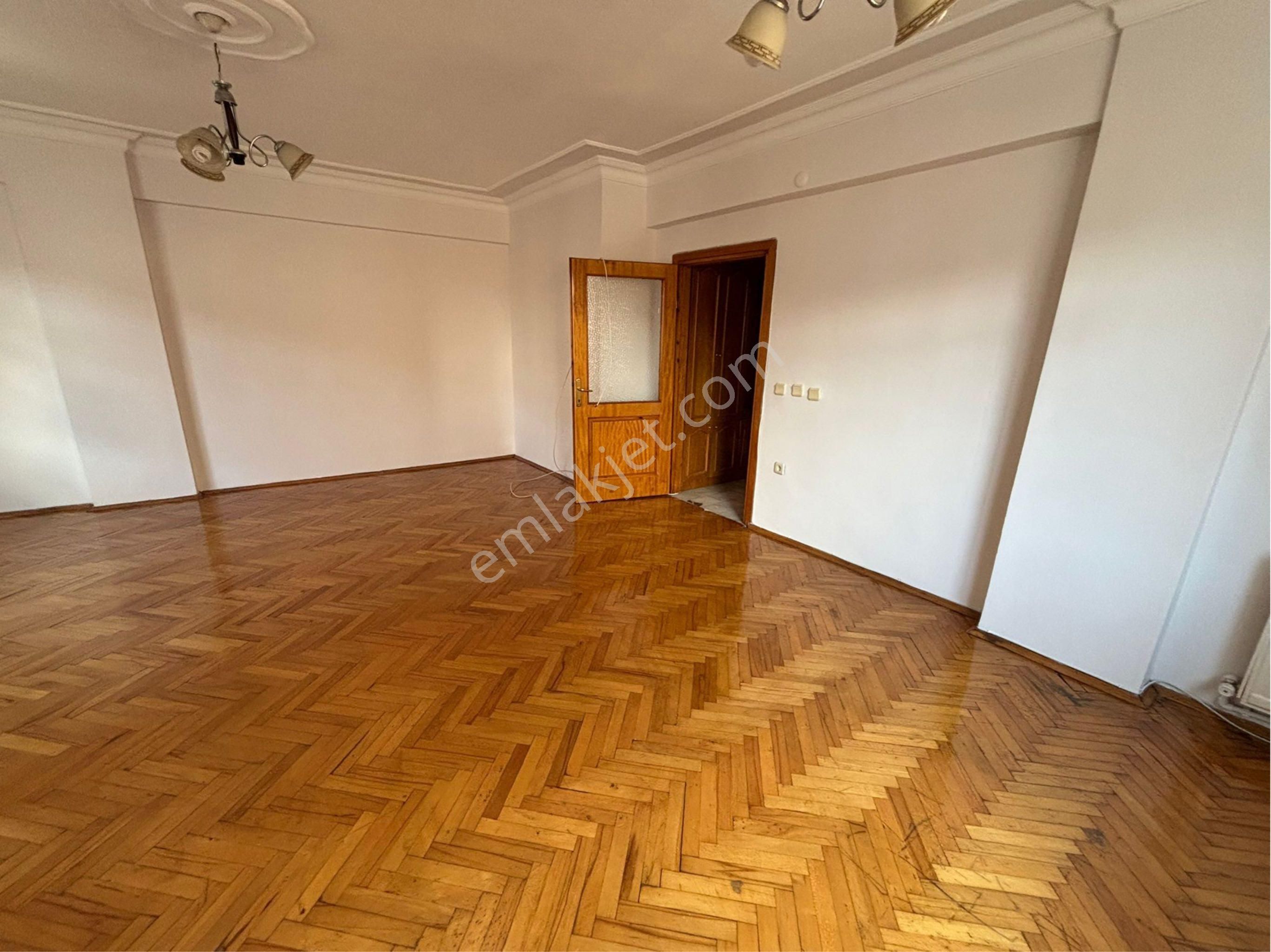 Merkez’de 3+1 Sağlam Raporlu 150m2 Kiralık 3.kat Temiz Daire - Görsel 24