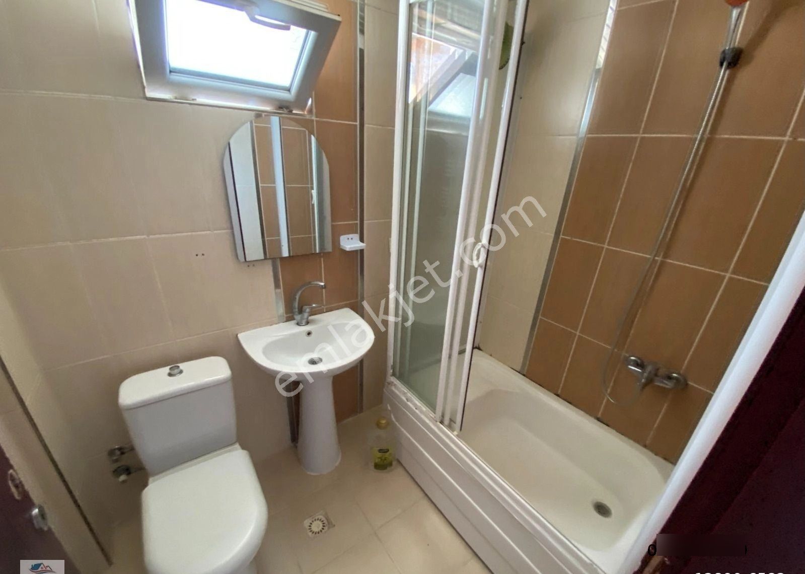 Elvanda Satılık 3+1 Teras Asansörlü Güneş İçinde - Görsel 9