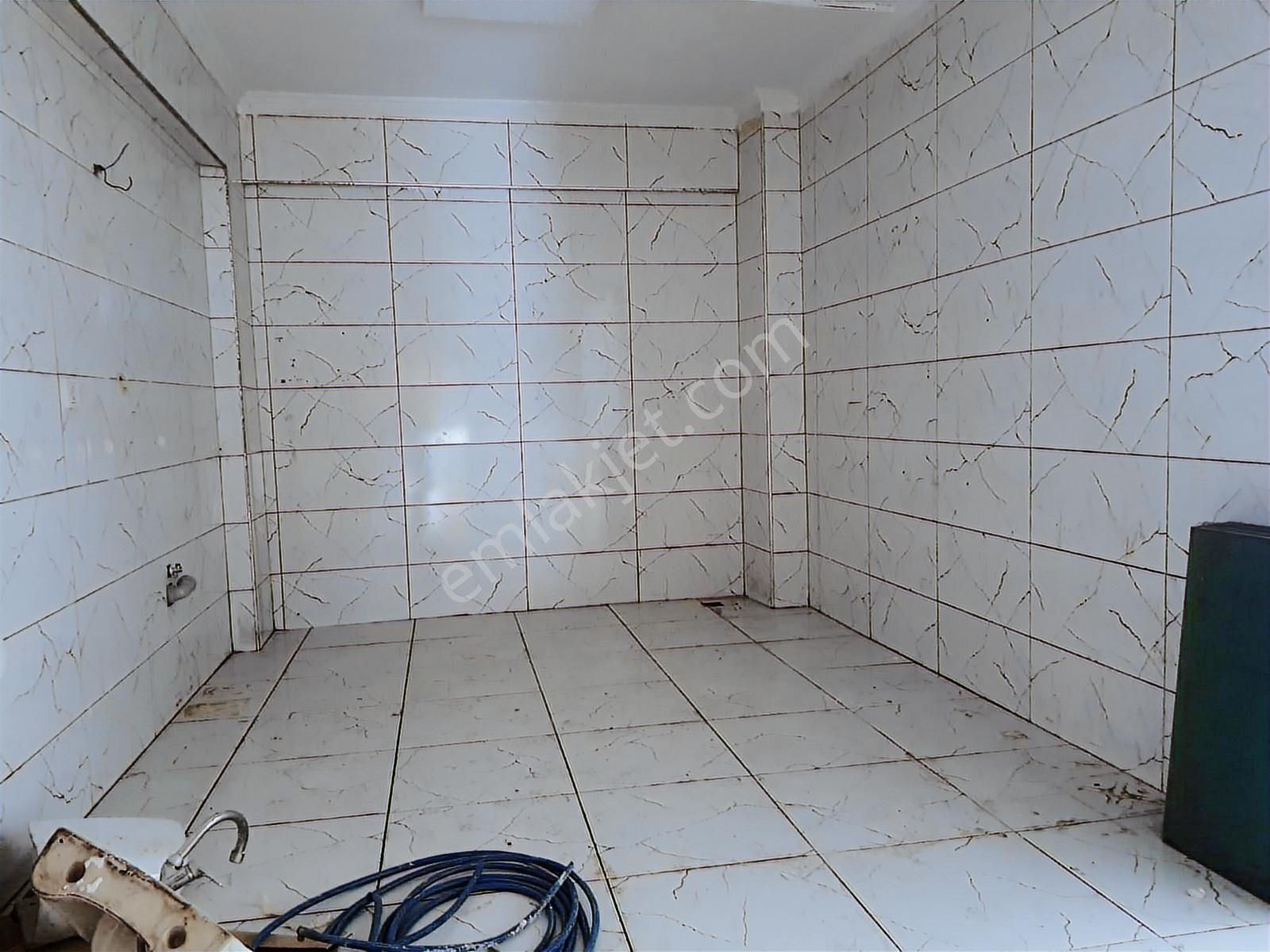 Hançerli'de Köşe Başı Satılık Dükkan - Görsel 2