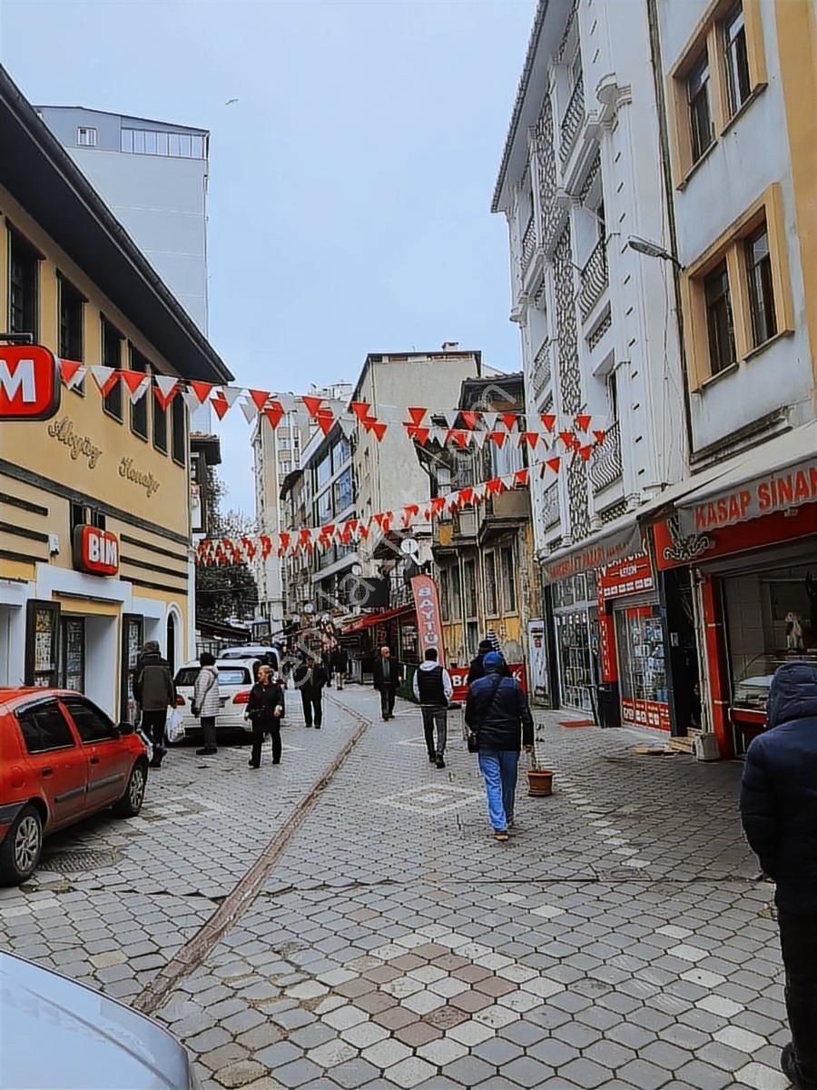 Hançerli'de Köşe Başı Satılık Dükkan - Görsel 9
